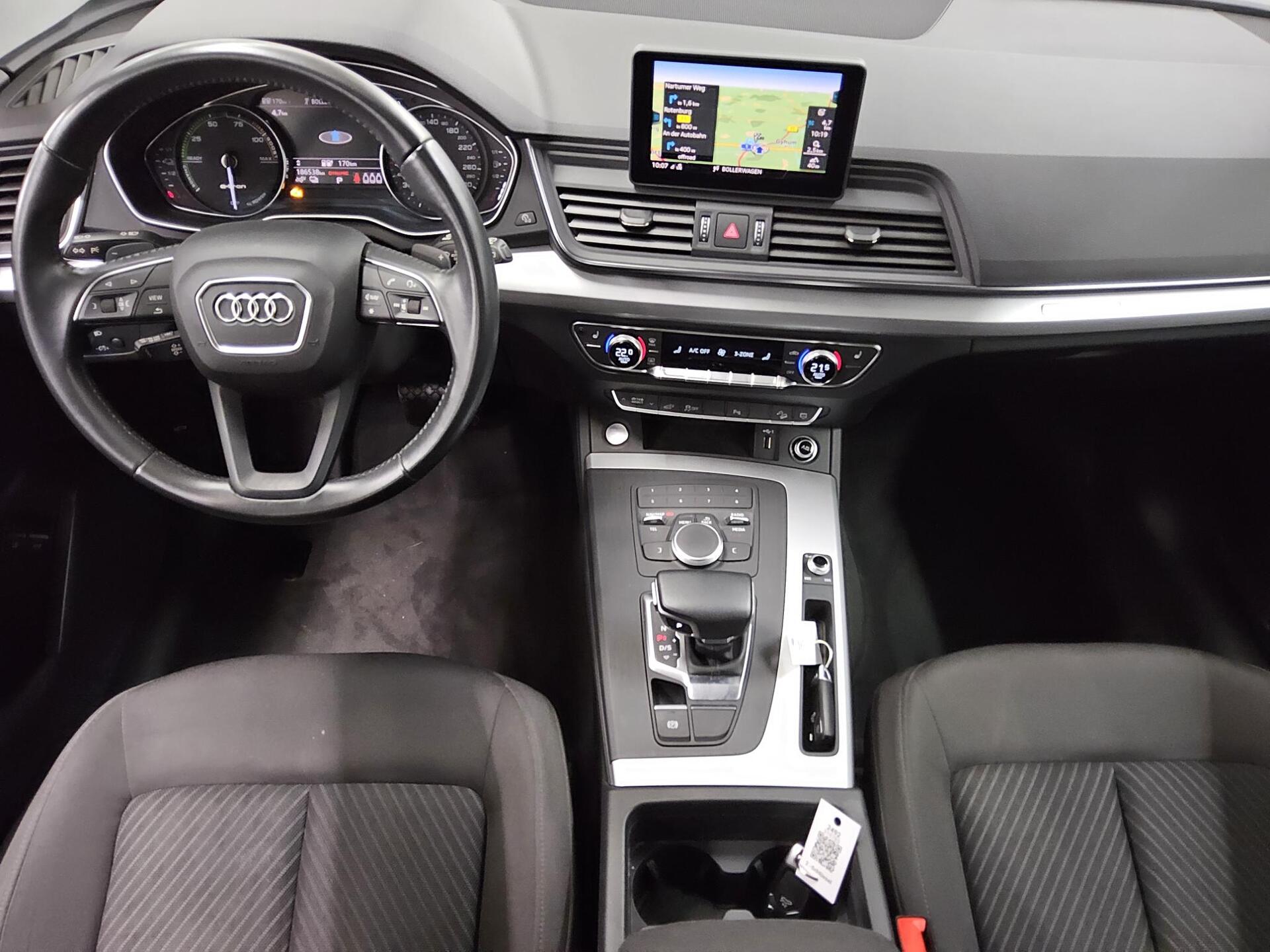 Audi Q5 50 TFSI e Qu. S-Line Ext. Navi LED PDC Shz 5