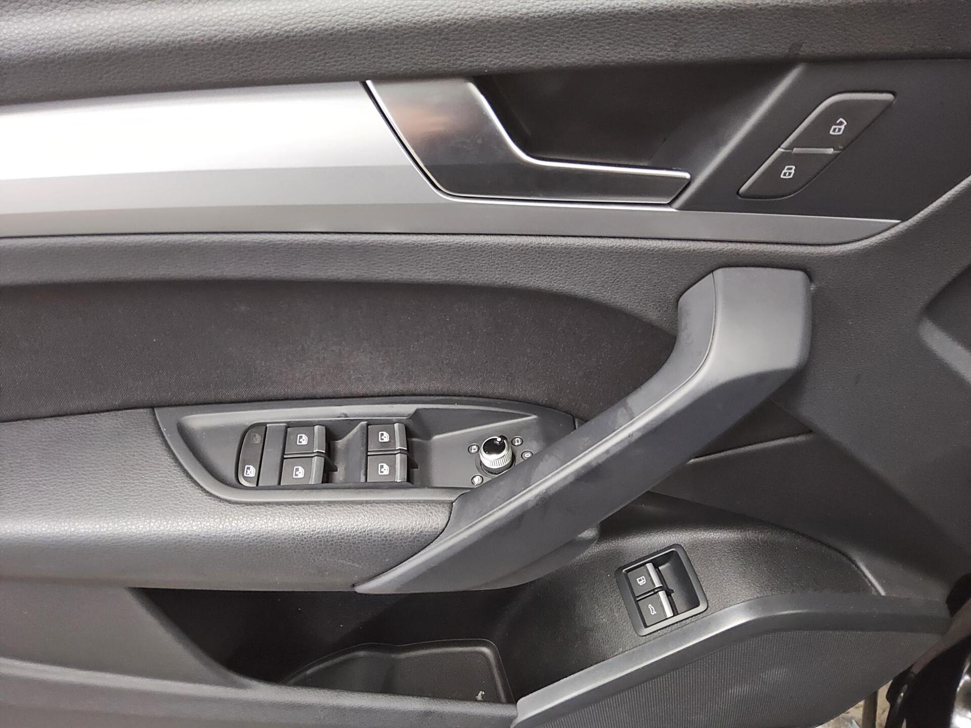 Audi Q5 50 TFSI e Qu. S-Line Ext. Navi LED PDC Shz 9