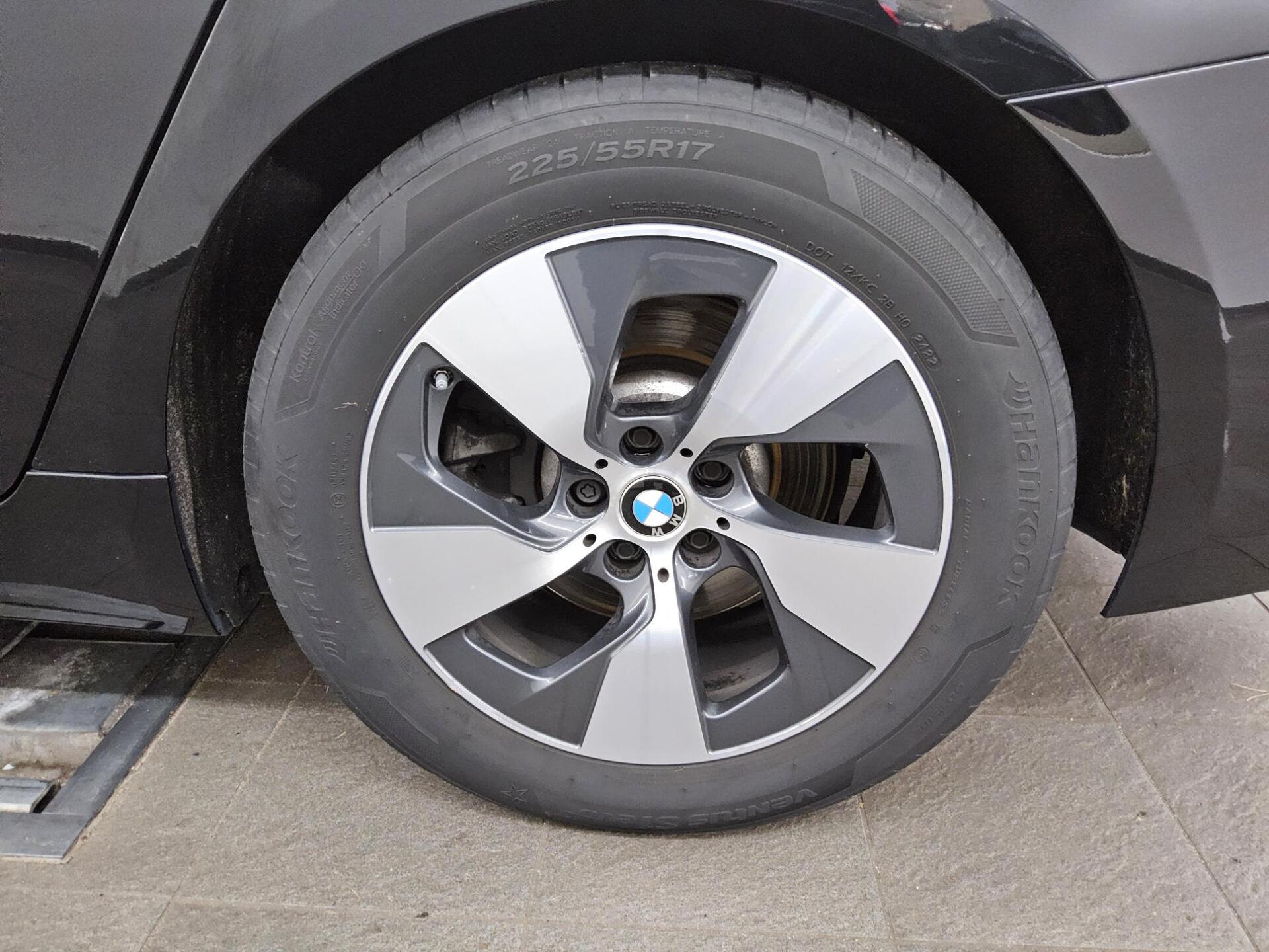 BMW 520dA Touring xDr Leder Navi LED+ LC prof. RFK 11