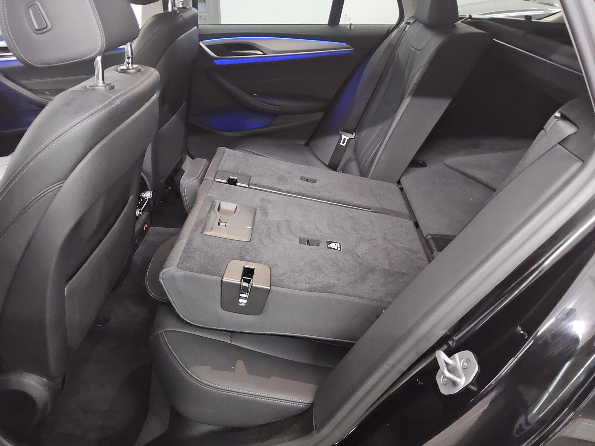 BMW 520dA Touring xDr Leder Navi LED+ LC prof. RFK 13