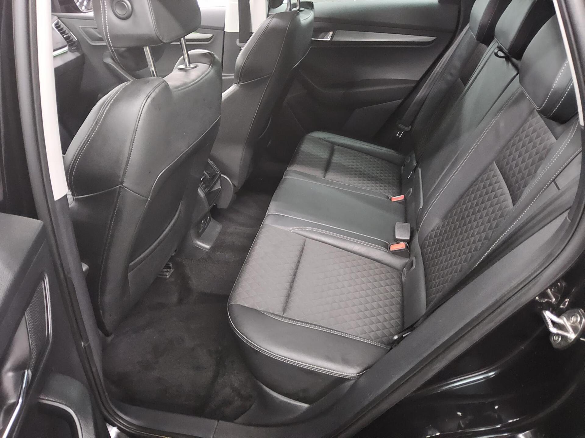 Skoda Karoq 1.5 TSI Ambition Navi Pano ACC Ambiente 13