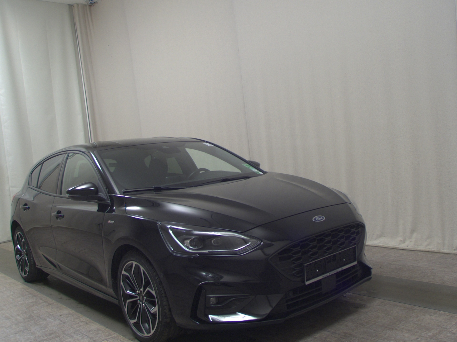 Ford Focus 2.0 EB ST-Line Navi LED B&O ACC RFK 3