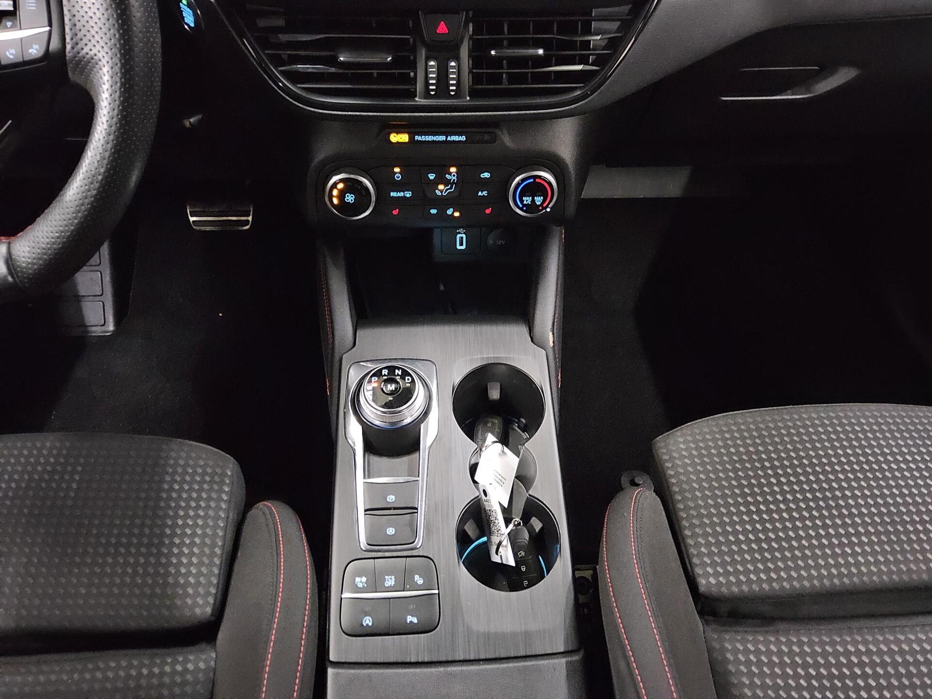 Ford Focus 2.0 EB ST-Line Navi LED B&O ACC RFK 6