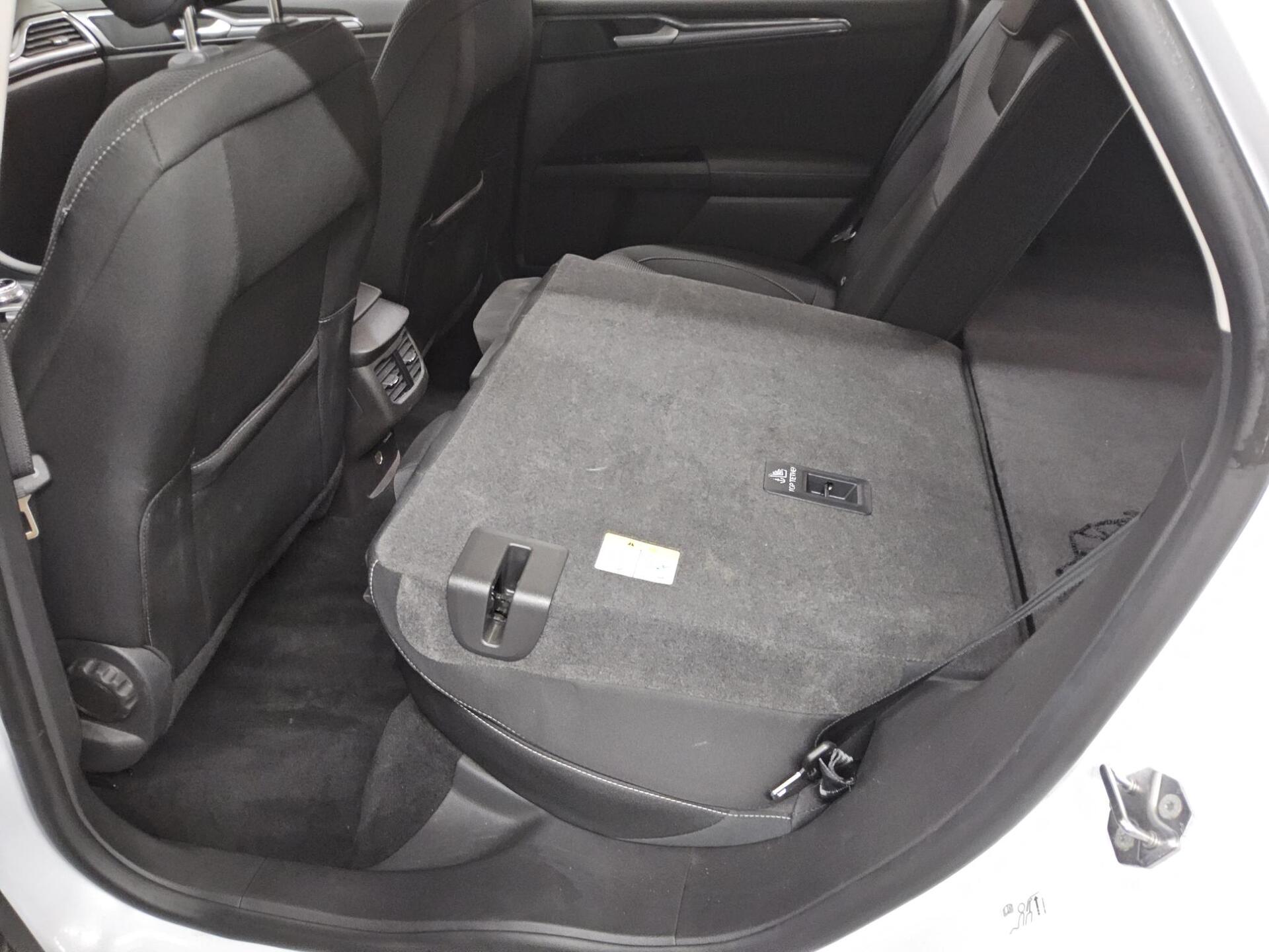 Ford Mondeo Turnier 2.0 EB Titanium Navi LED ACC 13