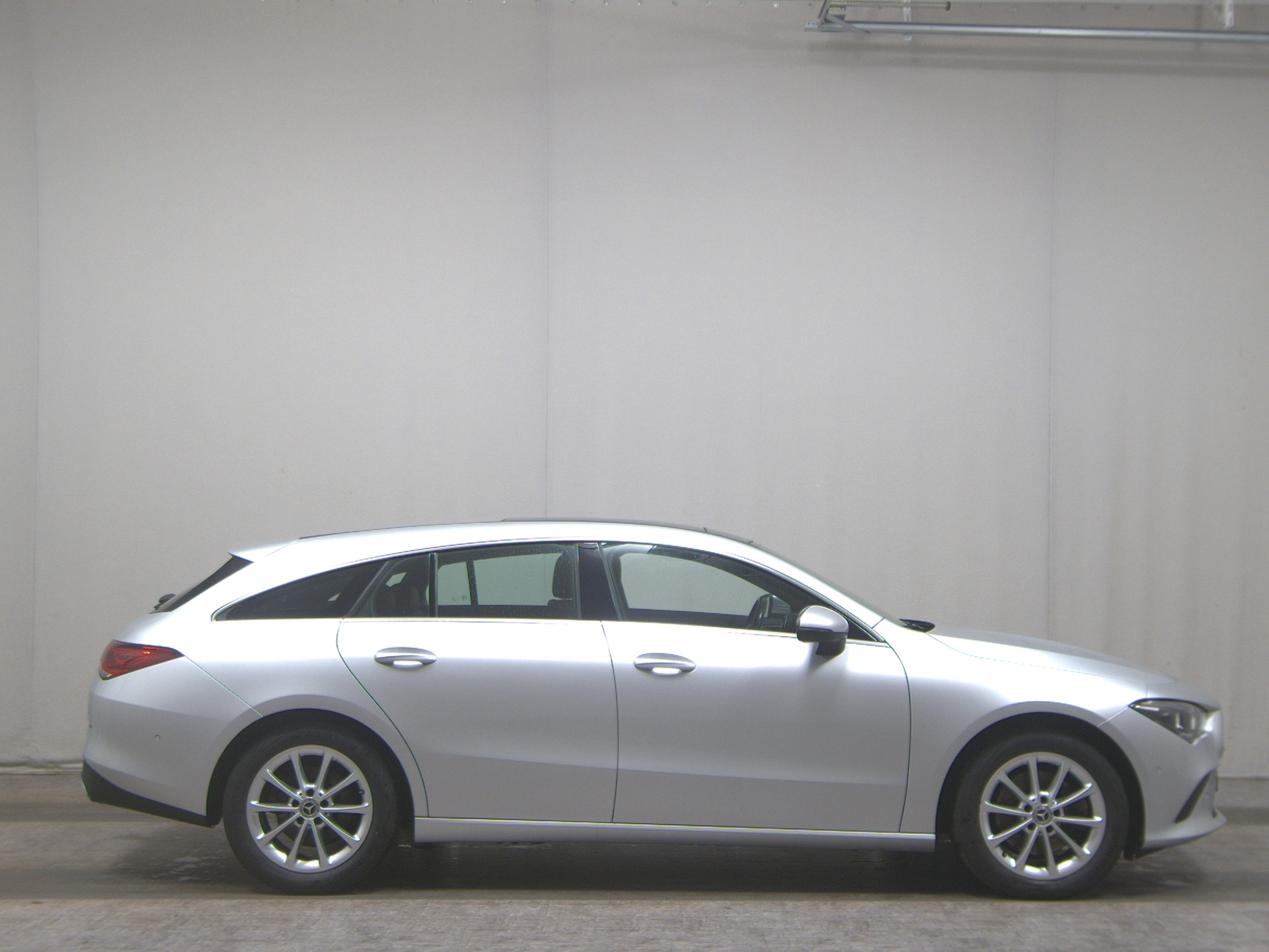 Mercedes-Benz CLA 220 SB d Progressive Navi LED MBUX Pano AHK