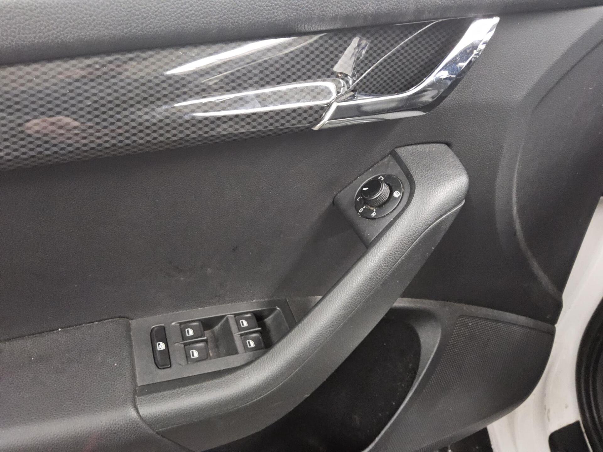 Skoda Octavia 2.0 TSI RS T-Leder Shz PDC Xenon 9