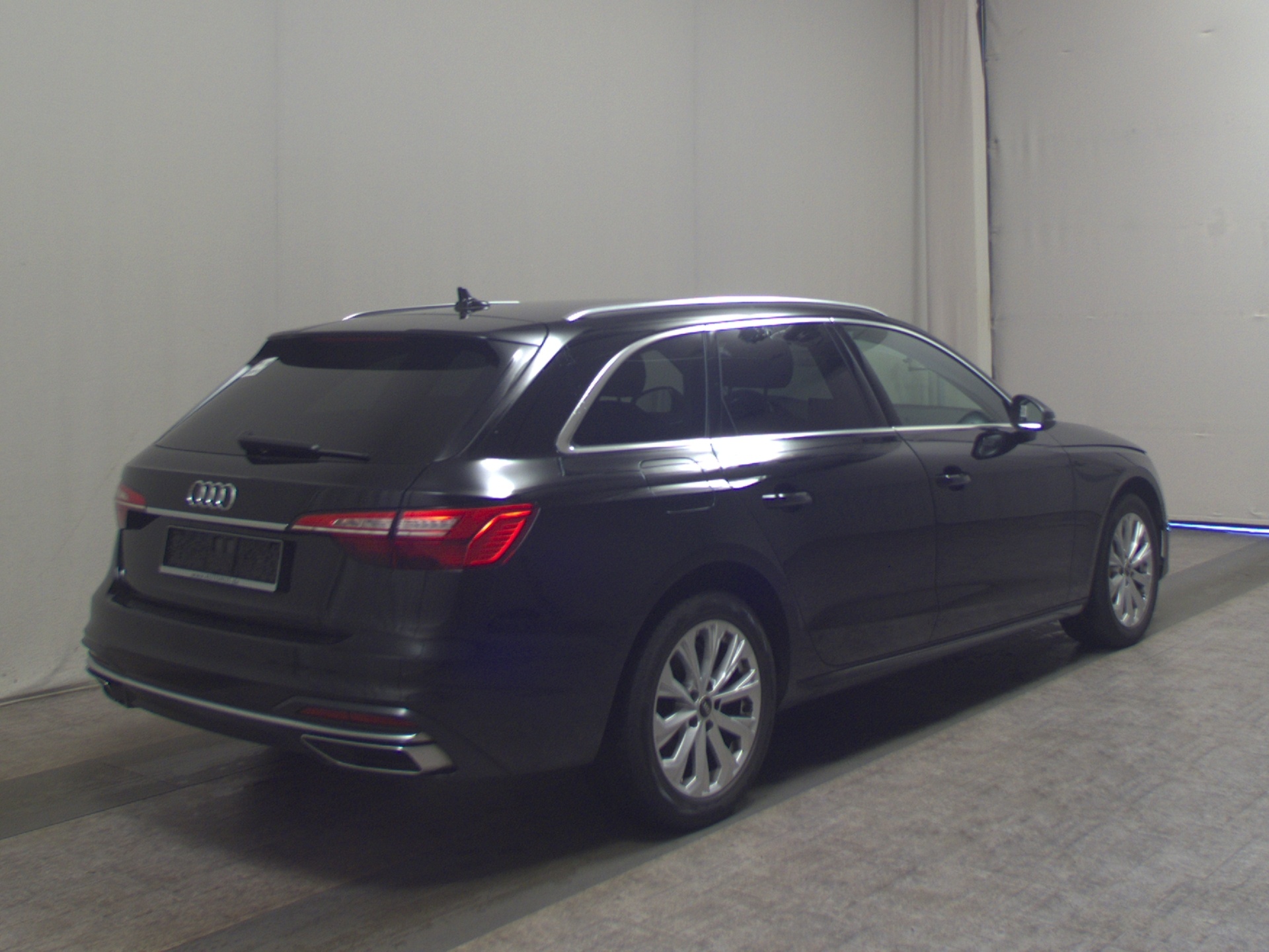Audi A4 Avant 40 TDI advanced Navi LED StHzg Sports. 4
