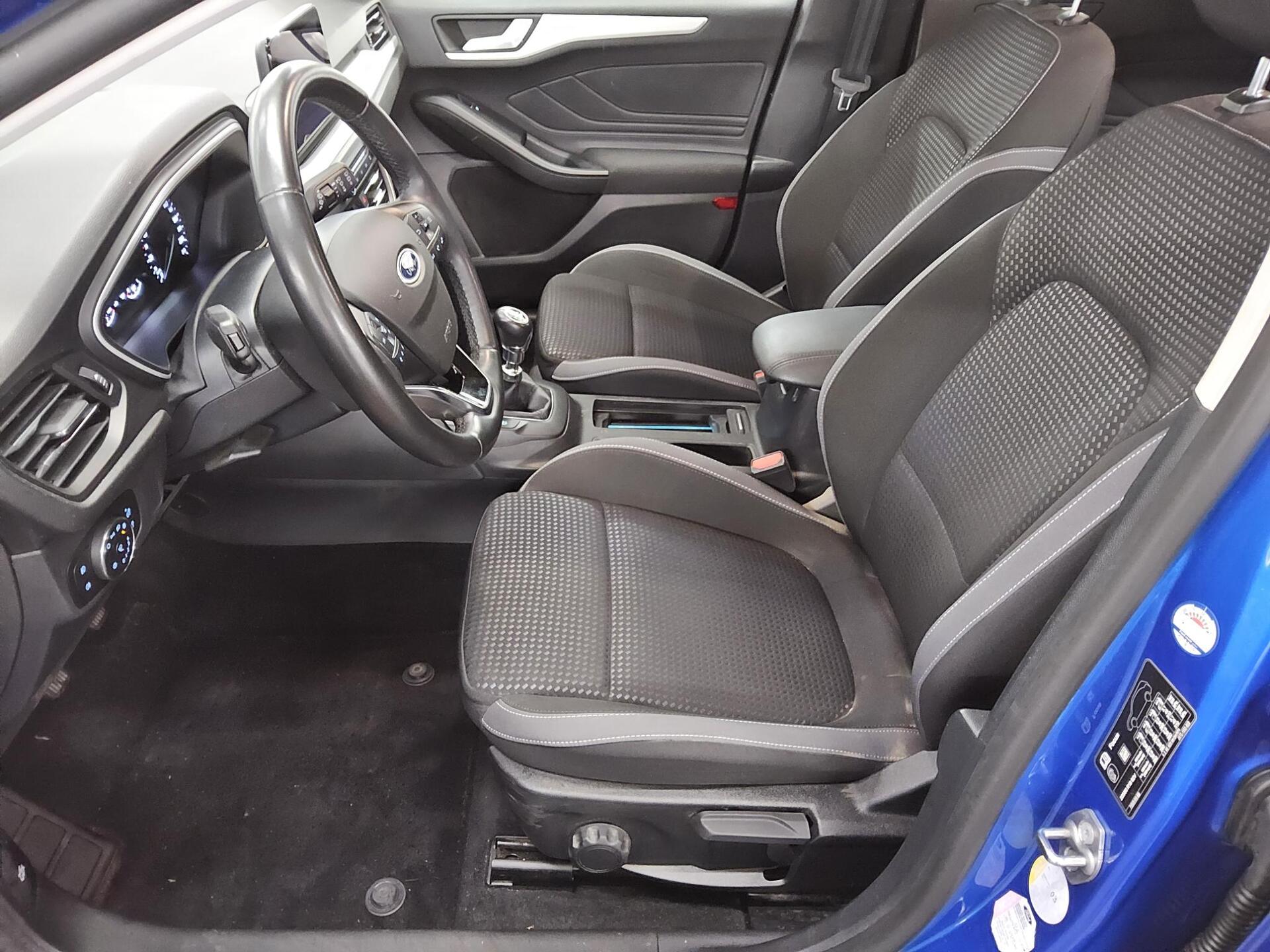 Ford Focus Turnier 1.0 EB Cool&Connect Navi SHZ PDC 8