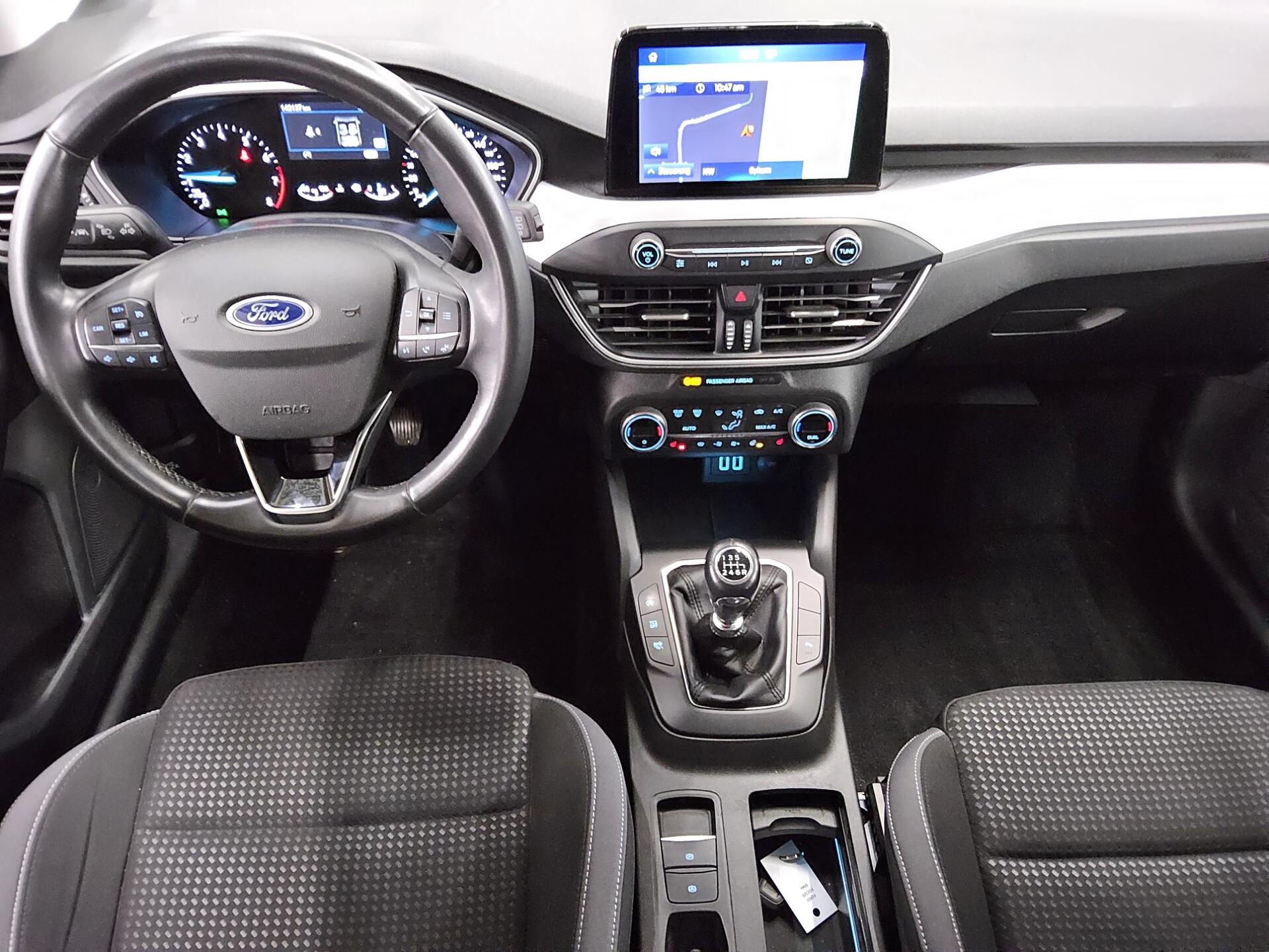 Ford Focus Turnier 1.0 EB Cool&Connect Navi SHZ PDC 5