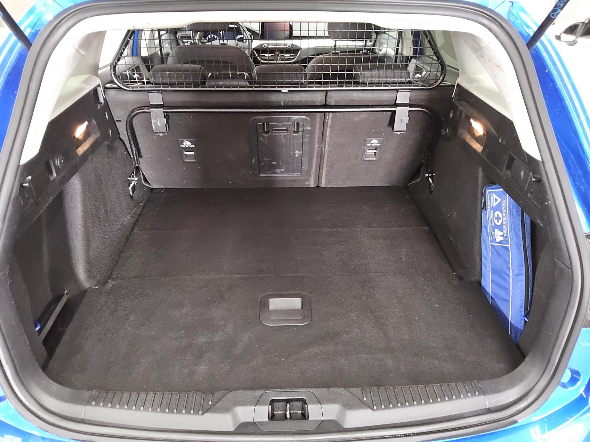 Ford Focus Turnier 1.0 EB Cool&Connect Navi SHZ PDC 11