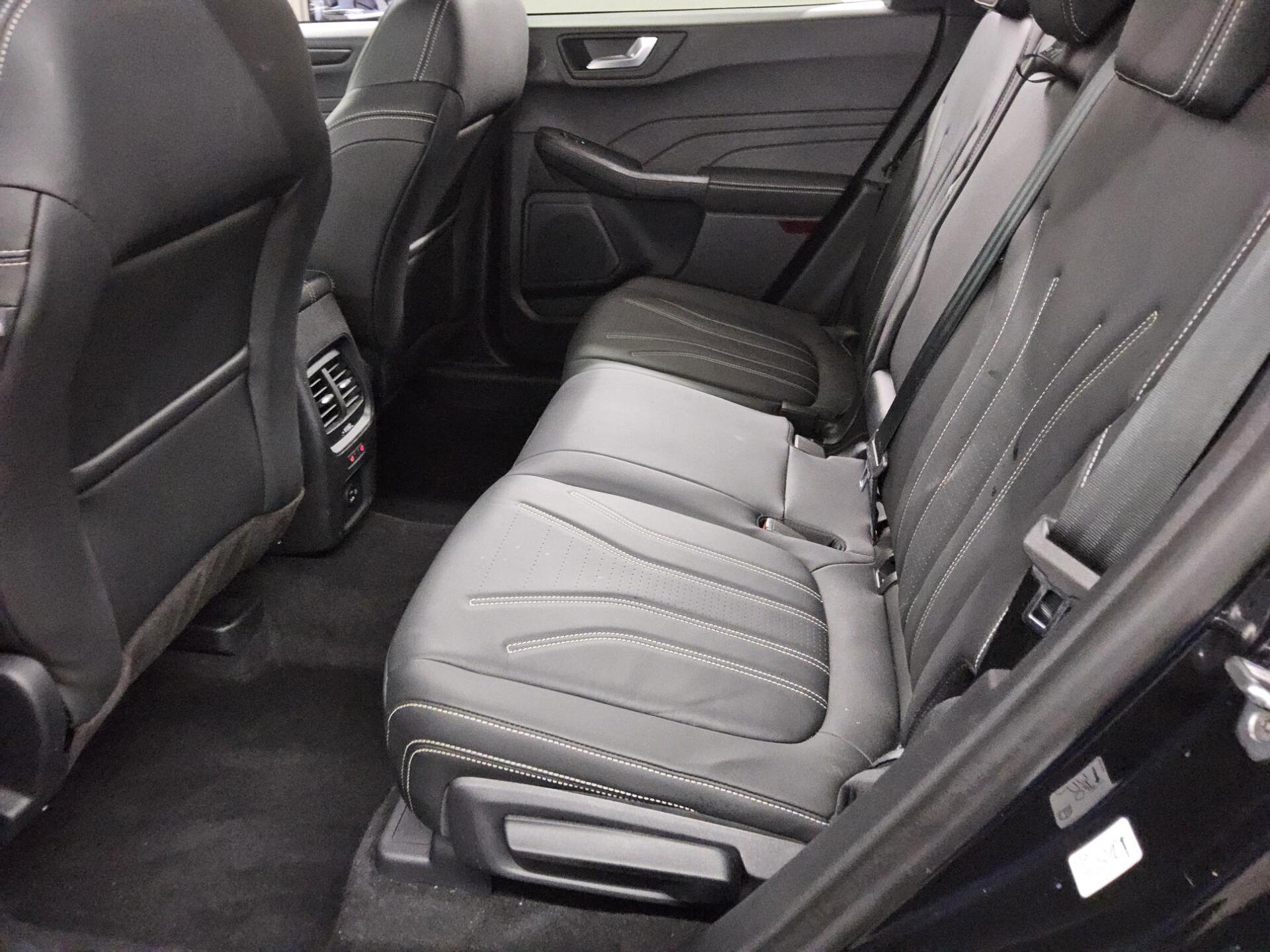 Ford Kuga 2.0 EB Vignale Leder Navi HuD LED RFK ACC 13