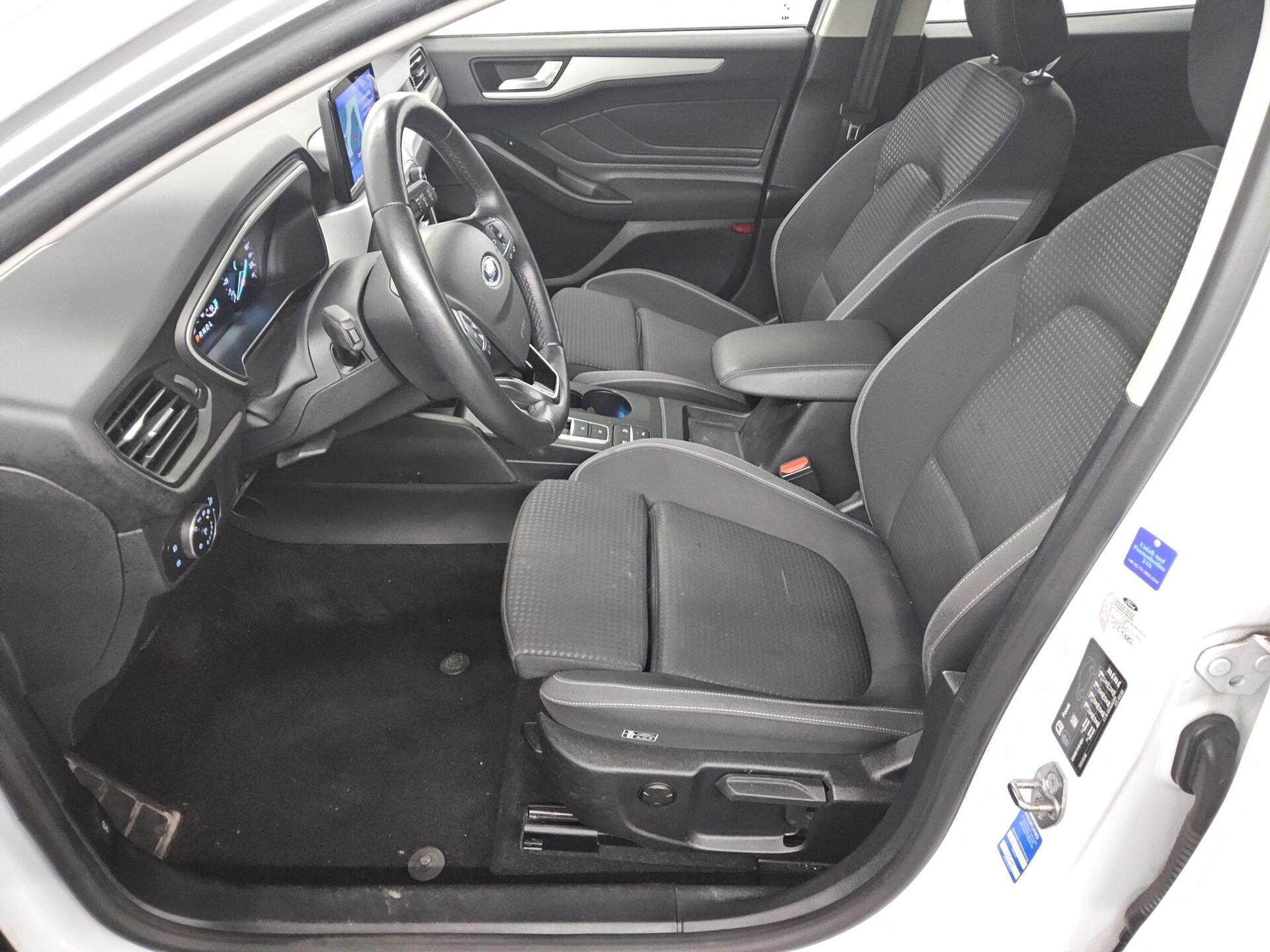 Ford Focus Turnier 1.5 EB Cool&Connect Navi RfK AHK 8