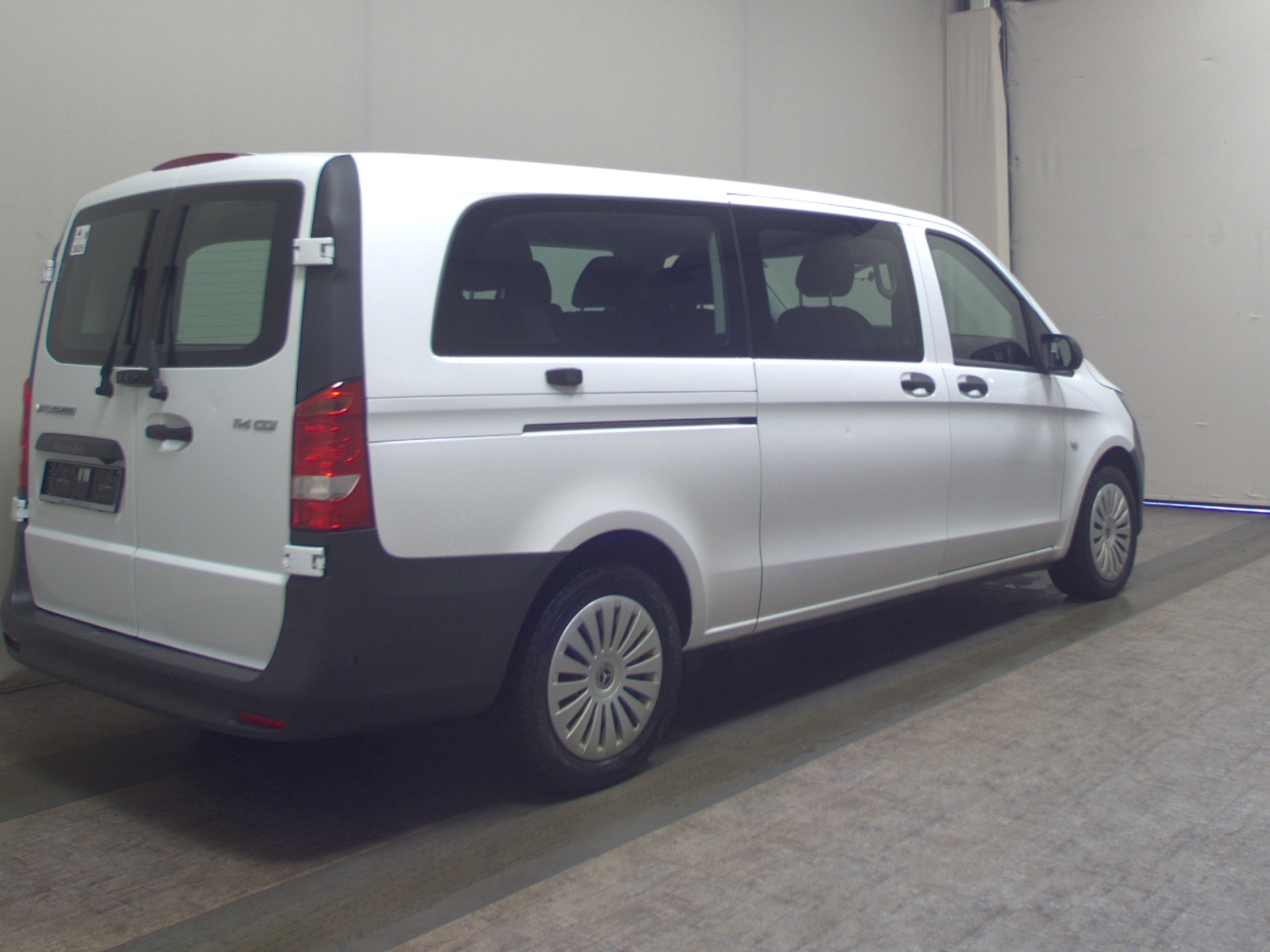 Mercedes-Benz Vito Tourer 114 CDI extralang 8-Sitze Navi RFK 4