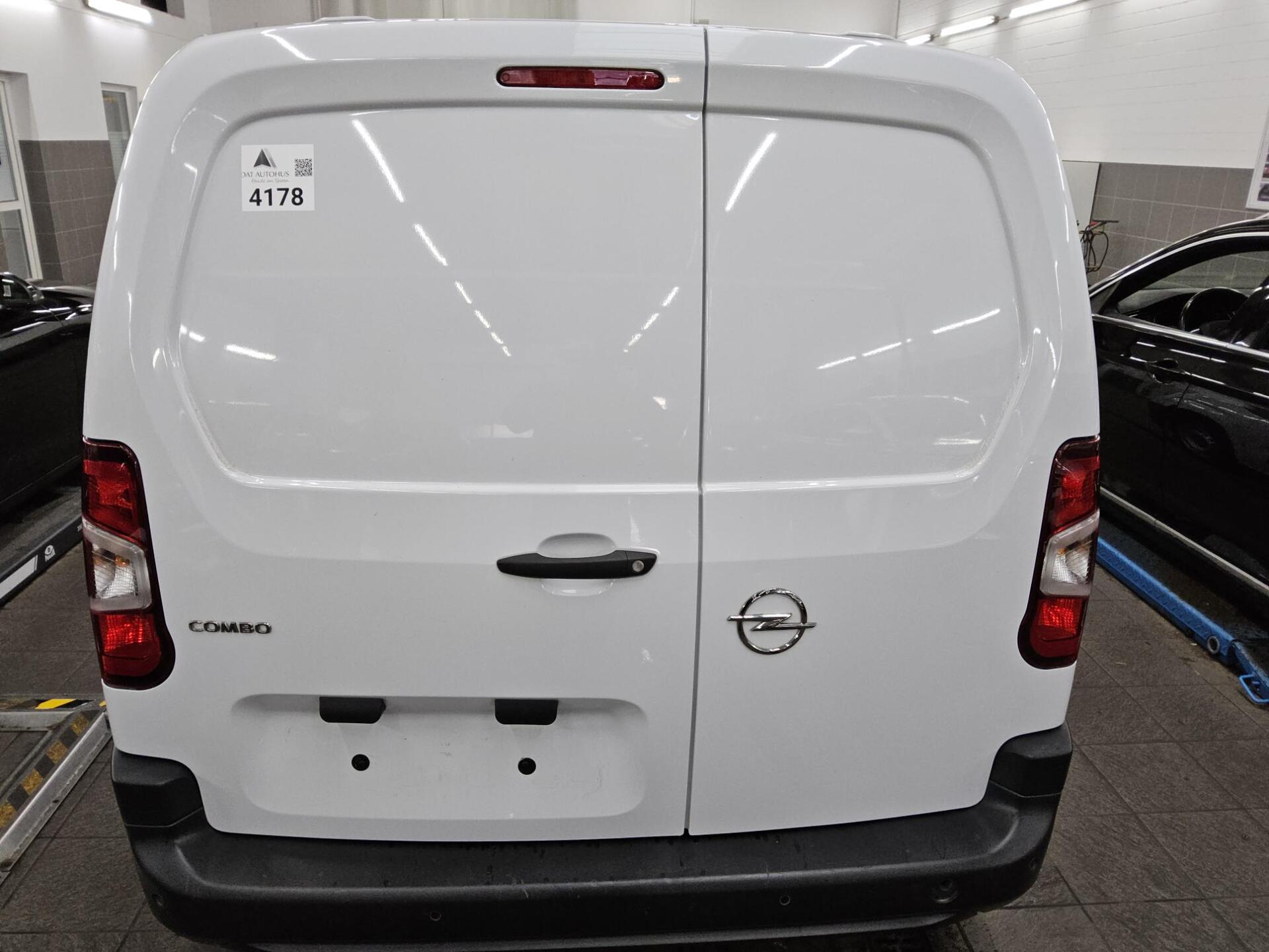 Opel Combo Cargo 1.5 D Kasten Klima Tempomat PDC 10