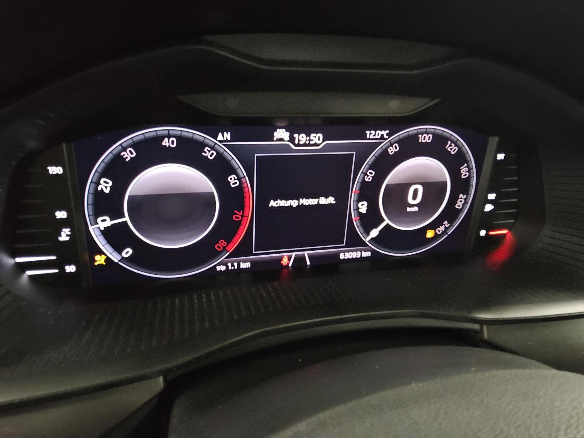 Skoda Kamiq 1.0 TSI Style Navi LED Virtual Pano RFK 10