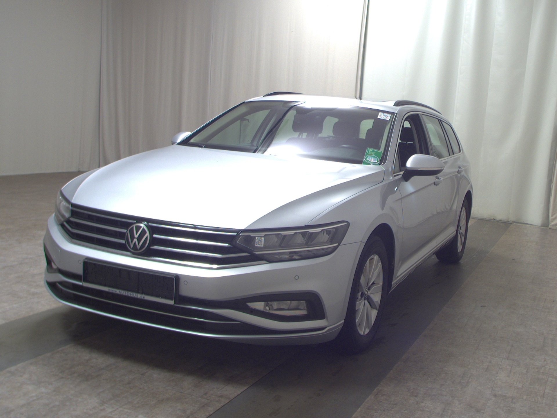 Volkswagen Passat Var. 2.0 TDI Business Navi Pano HuD AHK 2