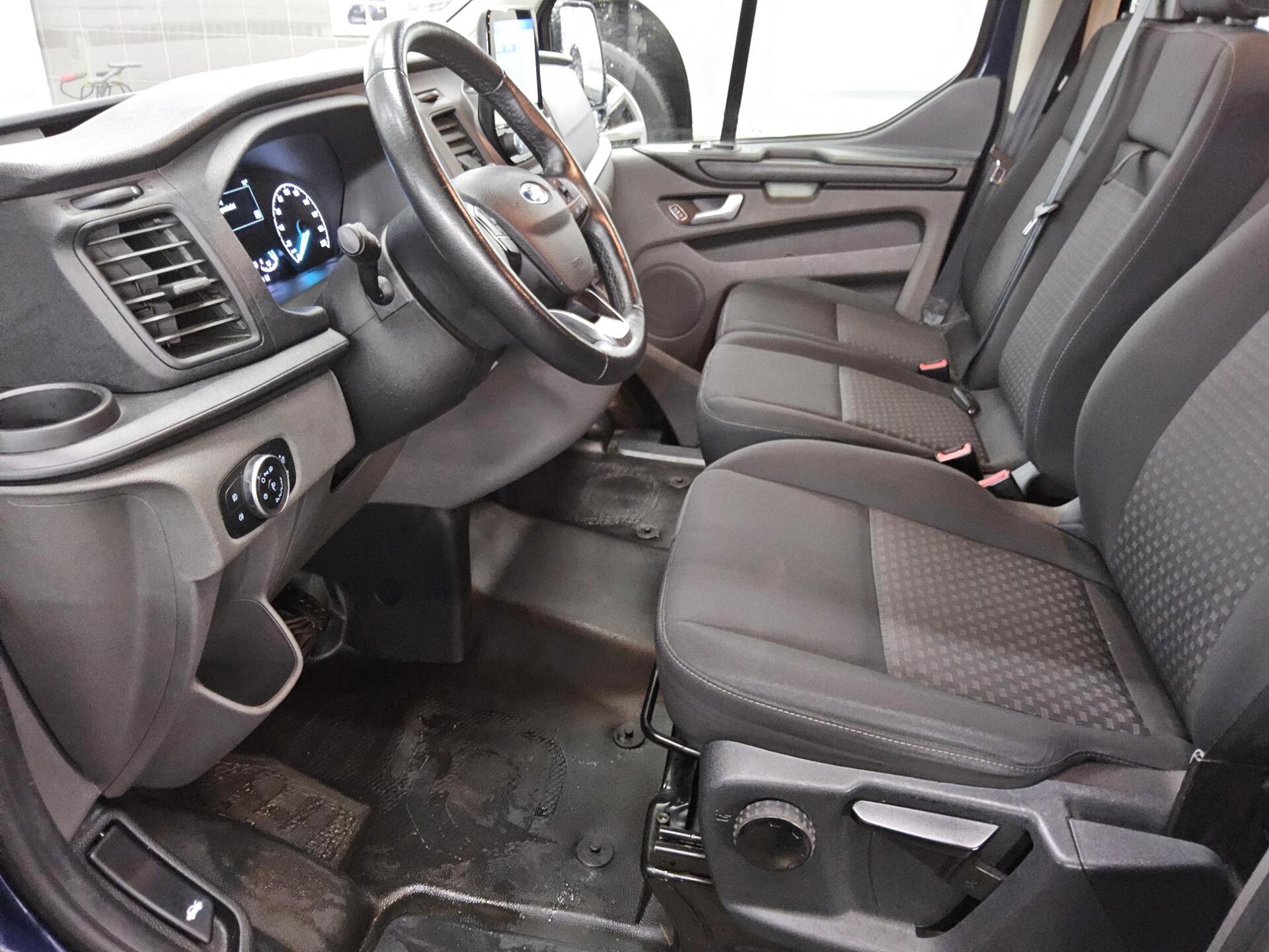 Ford Transit Custom 2.0 TDCi Trend L2 9-Sitze Nav PDC 8