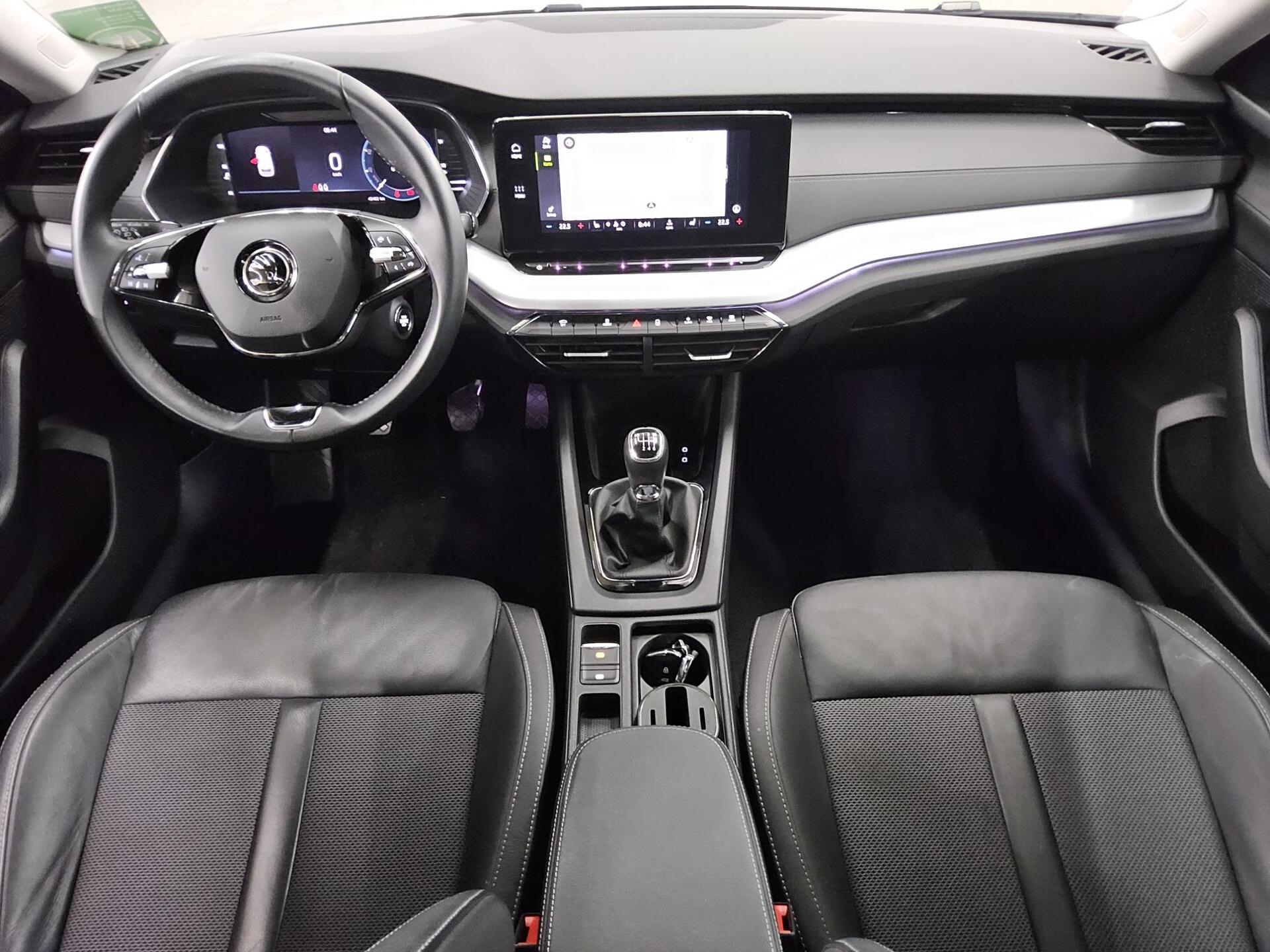 Skoda Octavia Kombi 2.0 TDI Ambition T-Leder Navi LED 5