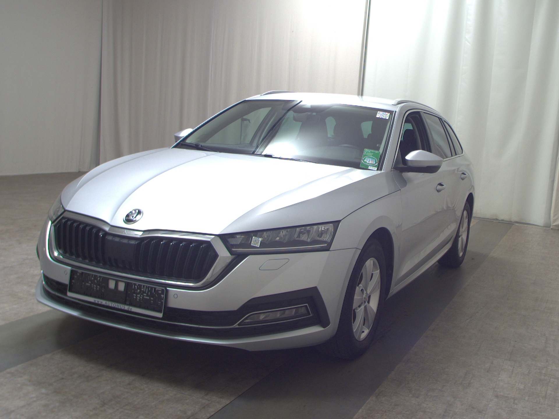 Skoda Octavia Kombi 2.0 TDI Ambition T-Leder Navi LED 2