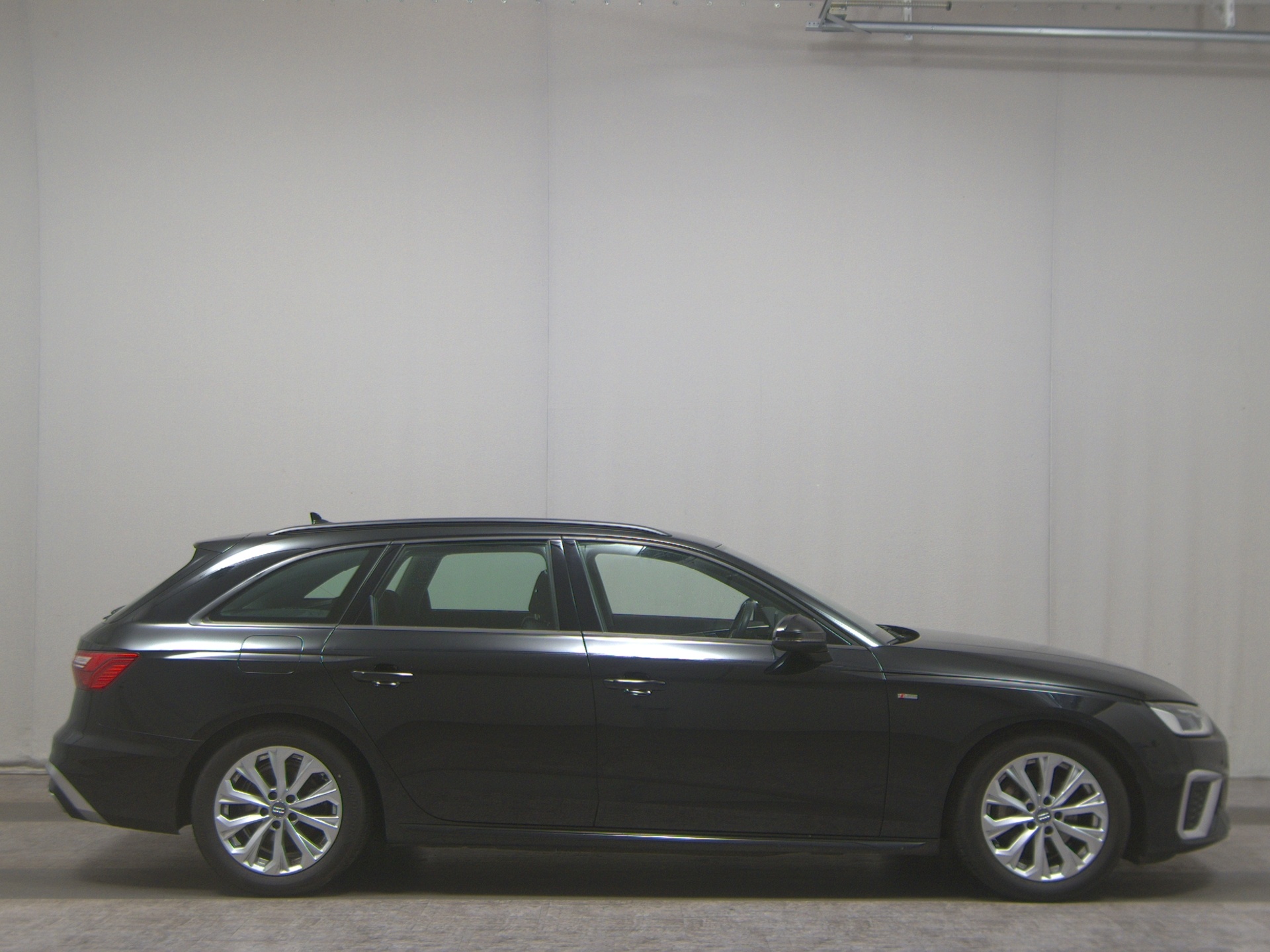 Audi A4 Avant 40 TDI S-Line Ext. Navi+ LED PDC SHZ