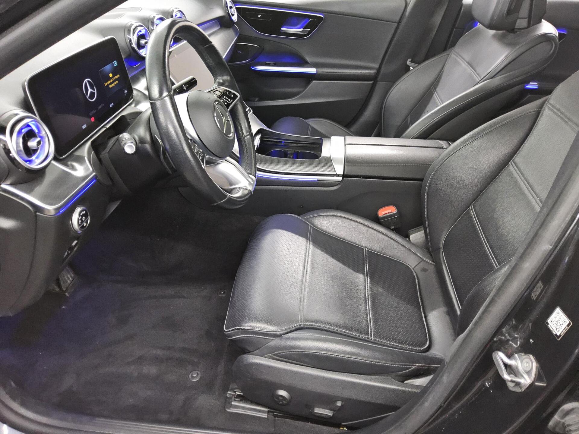 Mercedes-Benz C 200 d Avantgarde Night Pano Navi LED Distr.+ 9