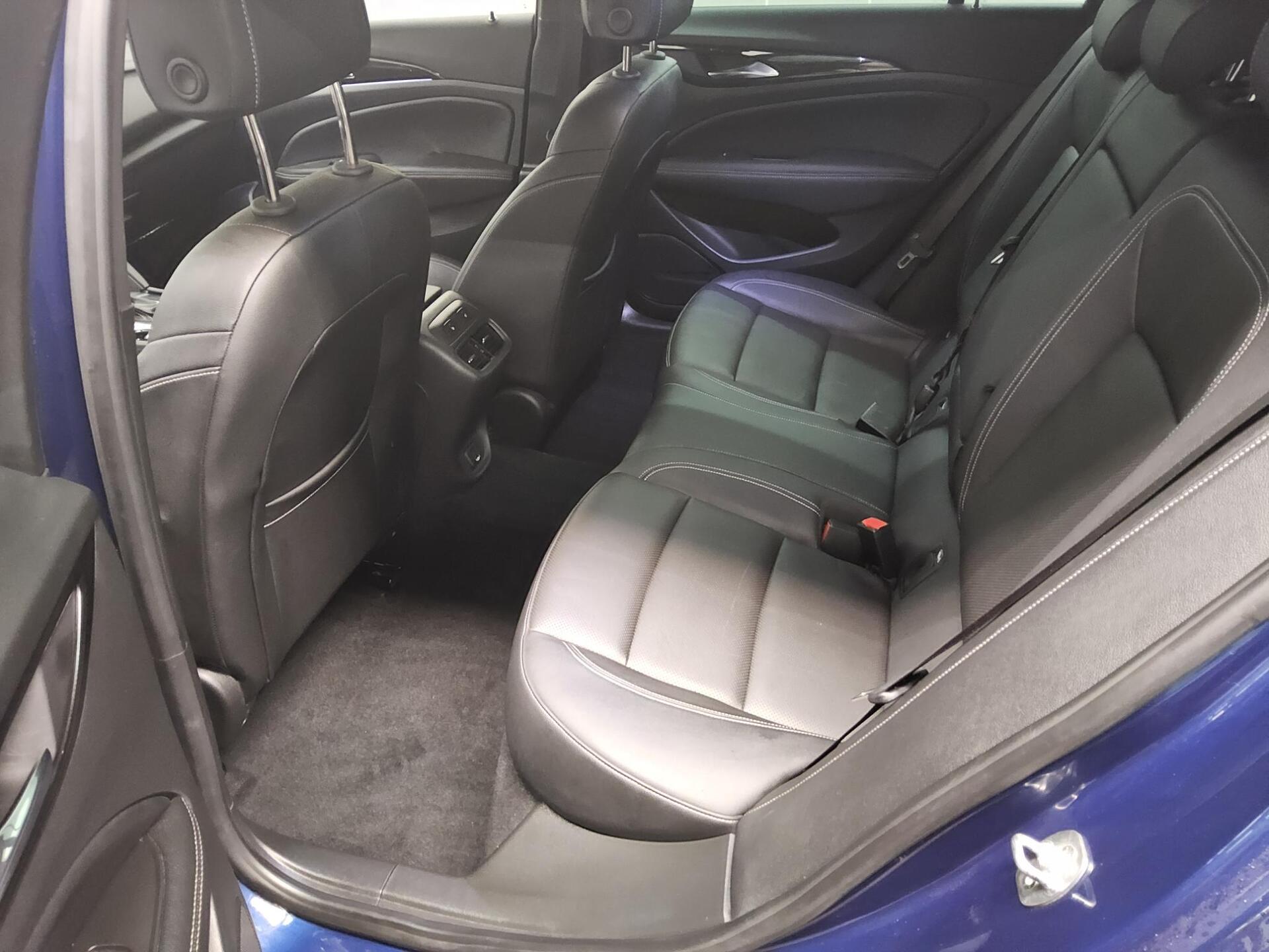 Opel Insignia ST 1.5 D Elegance Leder BOSE Navi LED 12