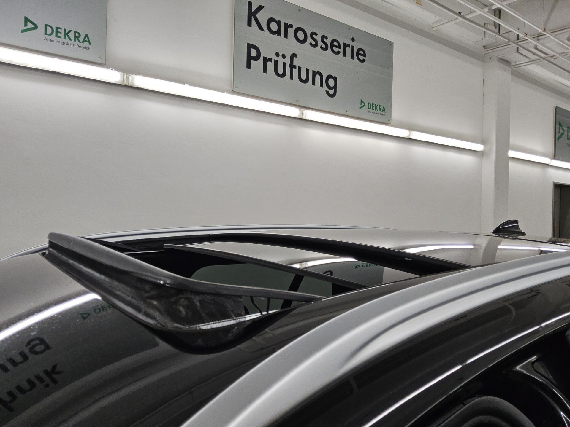 BMW 530dA Touring Luxury-Line Navi LED Pano H-K RFK 11