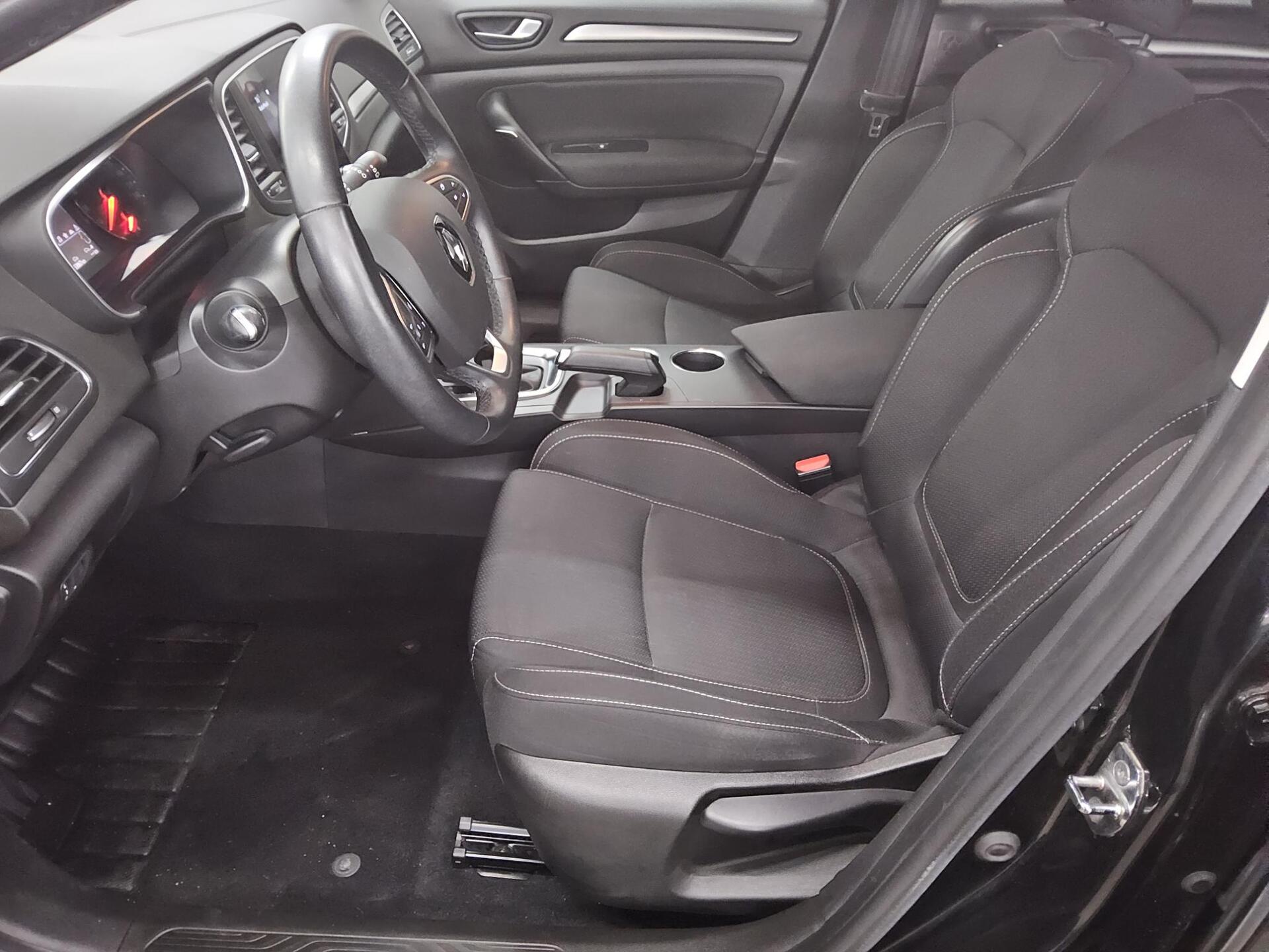 Renault Megane Grandtour 1.5 AHK LED PDC Shz Tempomat 8