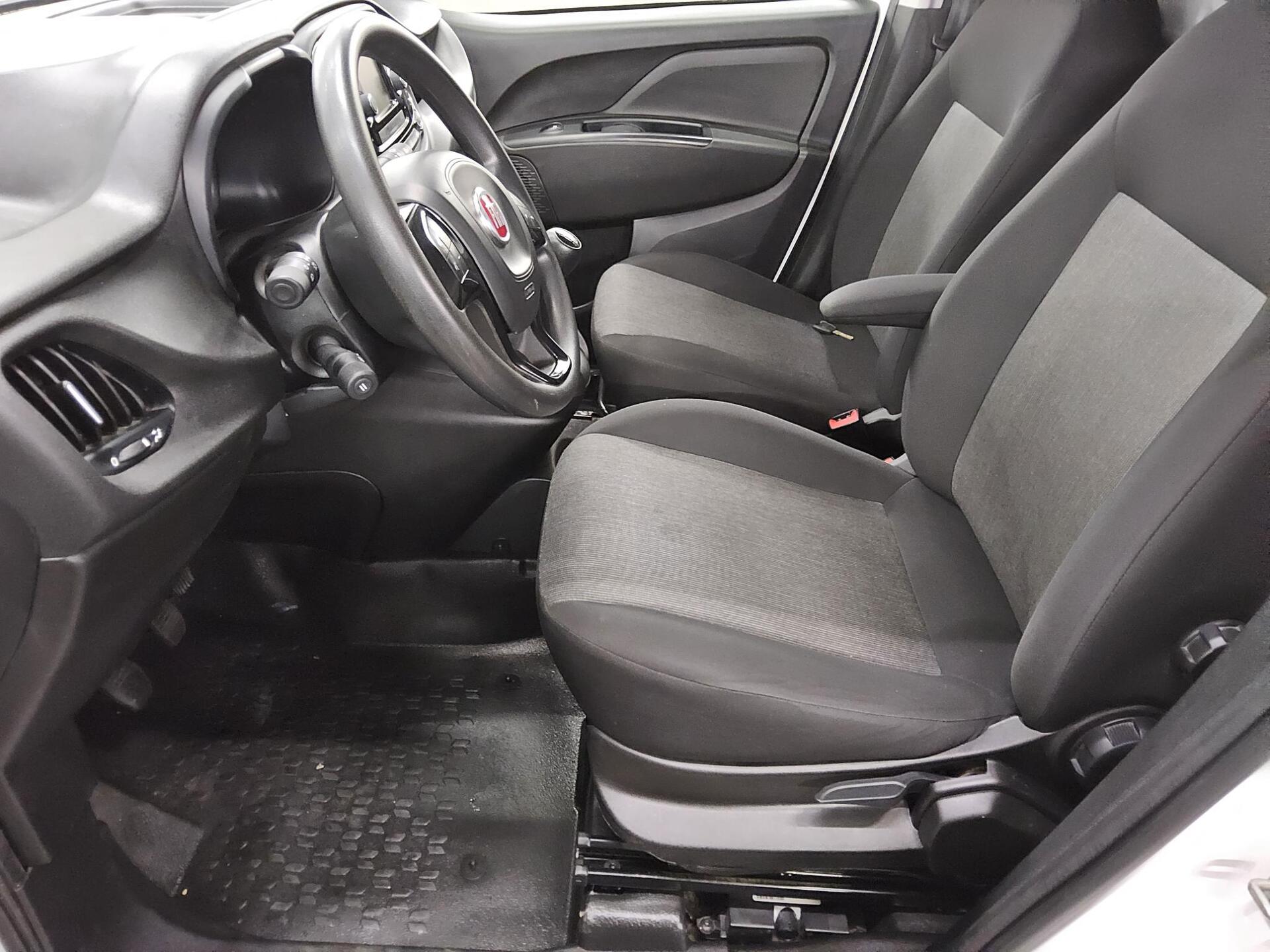 Fiat Doblo Cargo 1.3 Multijet 2-Sitze PDC Tempo Klima 7