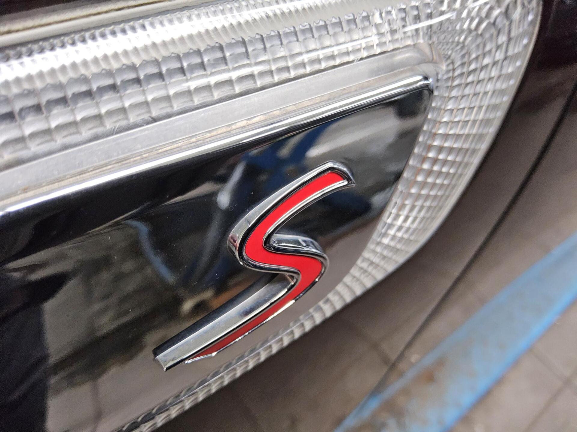 MINI Cooper SD Clubman ALL4 Navi LED Leder Pano H-K 12