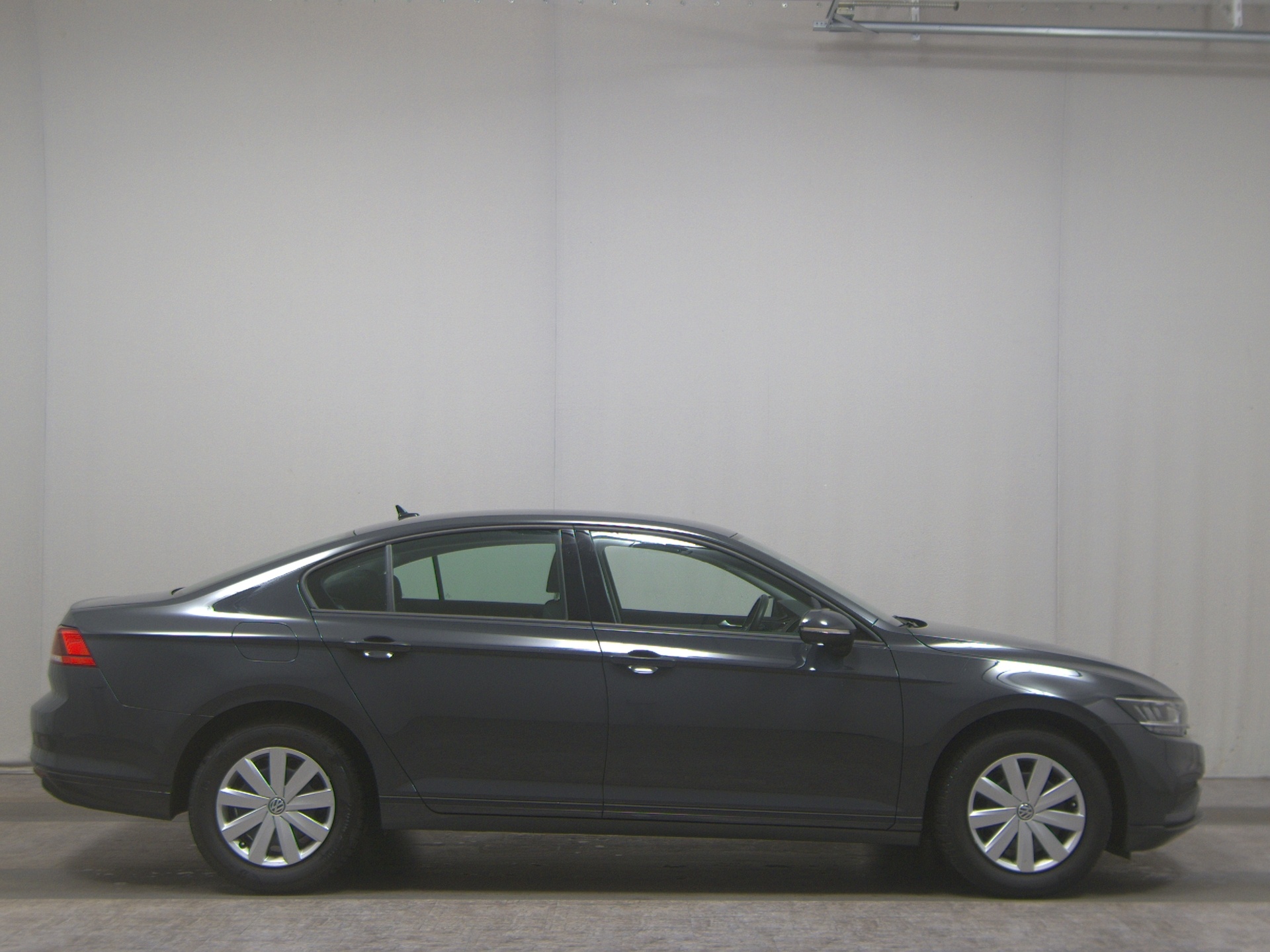 Volkswagen Passat 1.5 TSI Navi LED RFK SHZ ACC