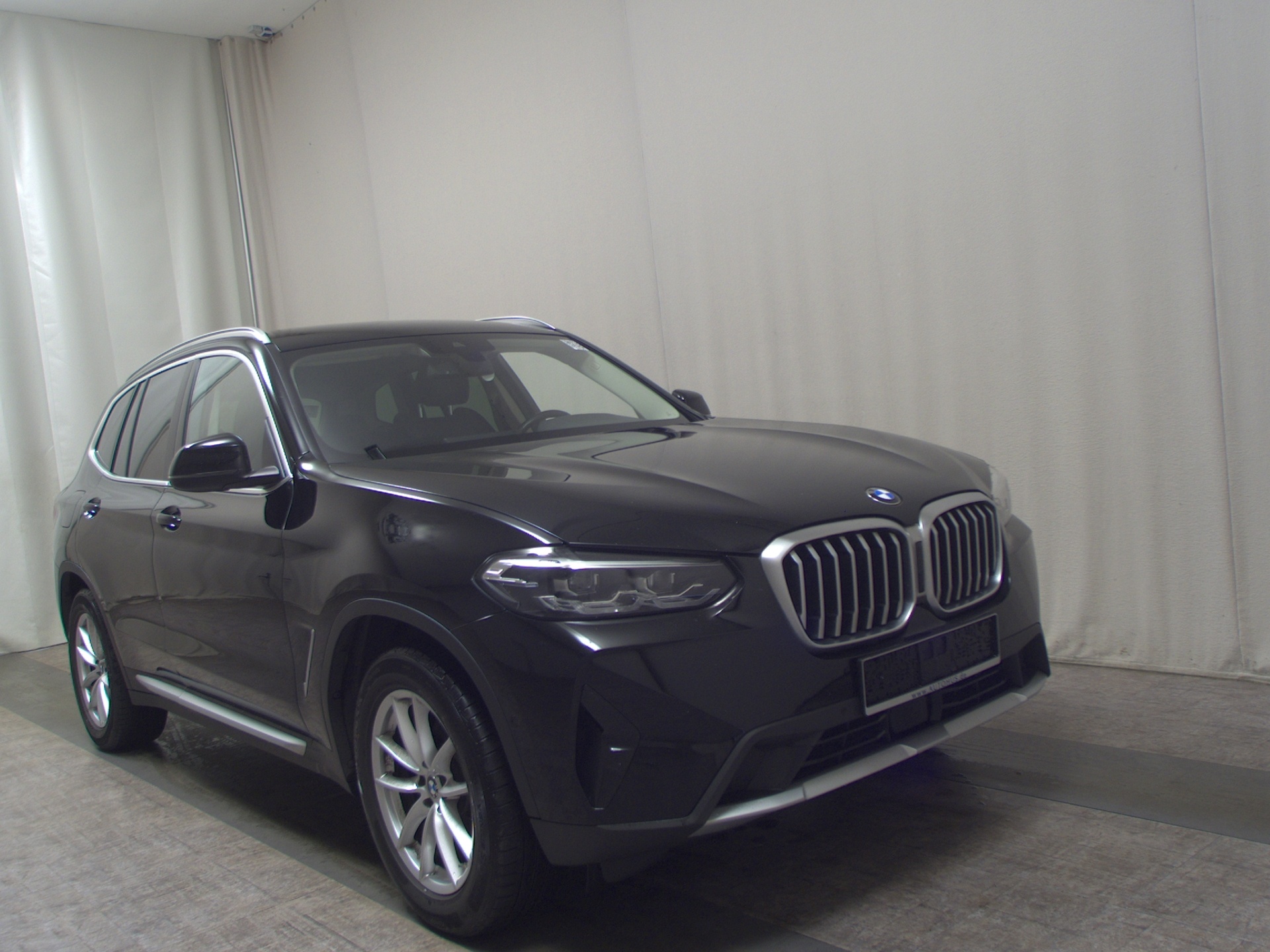 BMW X3 xDrive20d X-Line Leder Navi LED AHK ACC RFK 3