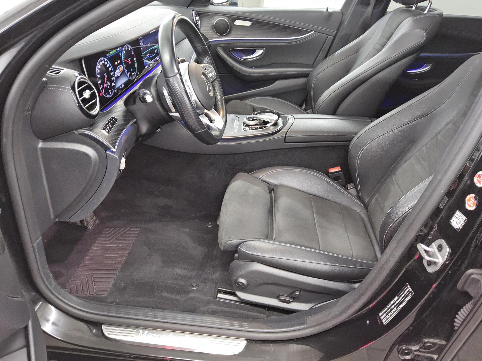 Mercedes-Benz E 300 T de AMG-Line Navi LED Widescreen Pano HuD 9