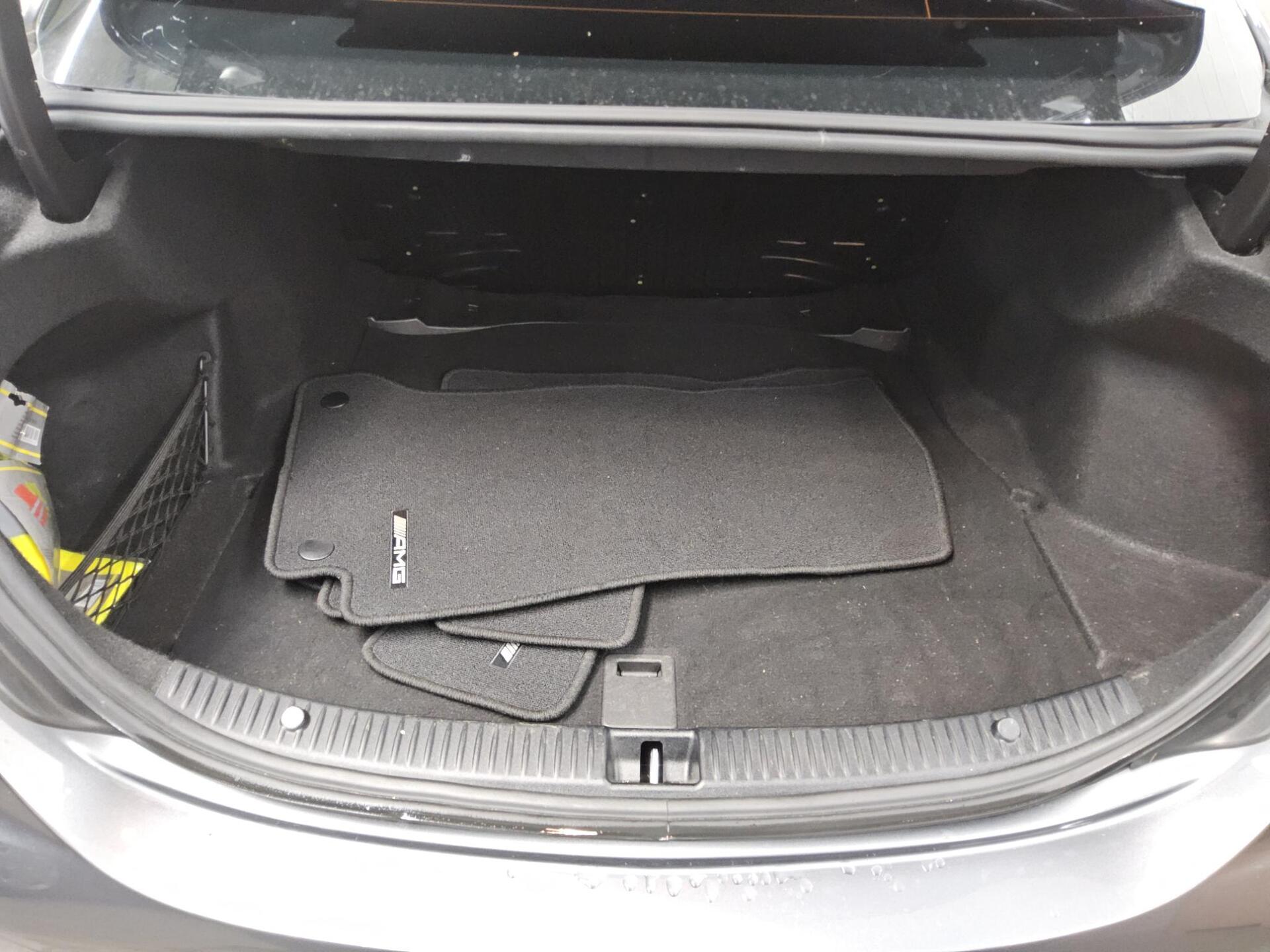 Mercedes-Benz C 300 Avantgarde Airm. Navi Multibeam GSD StHzg 11