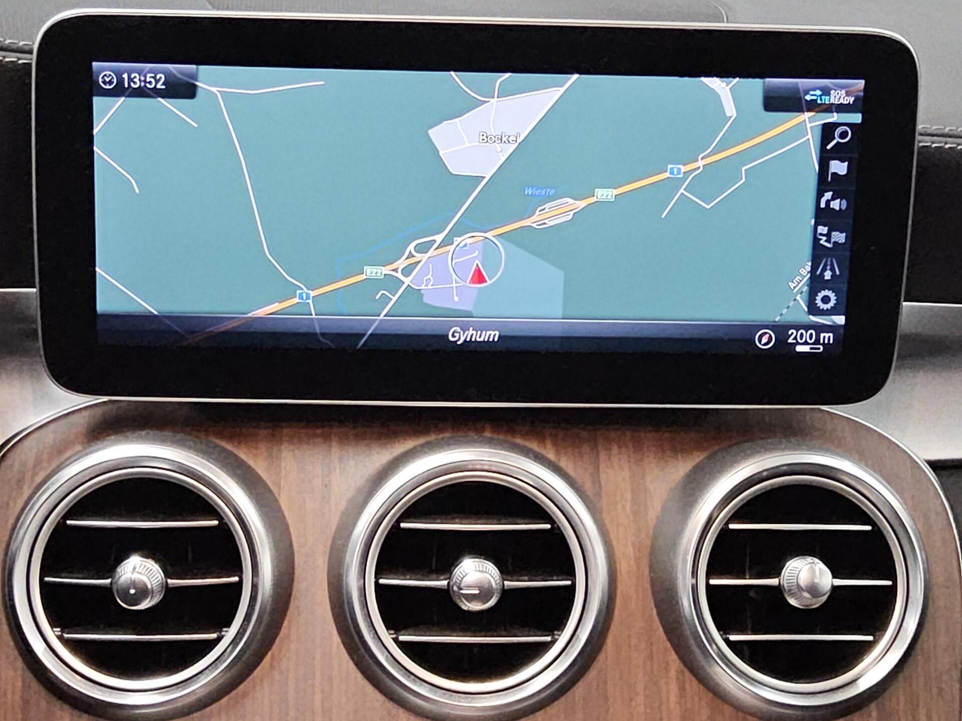 Mercedes-Benz C 300 Avantgarde Airm. Navi Multibeam GSD StHzg 7