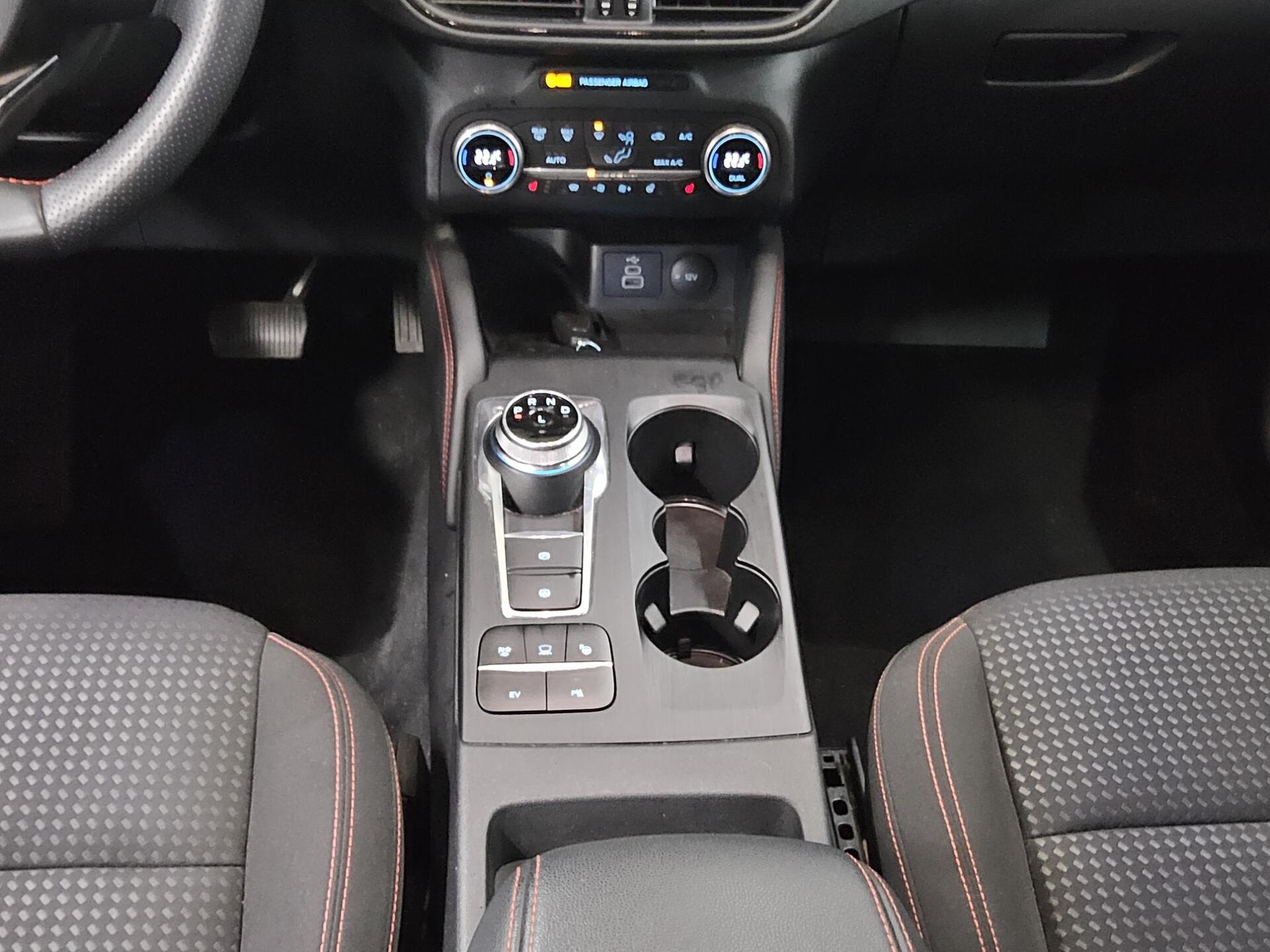 Ford Kuga 2.5 Duratec ST-Line Navi LED DigiTacho RFK 6