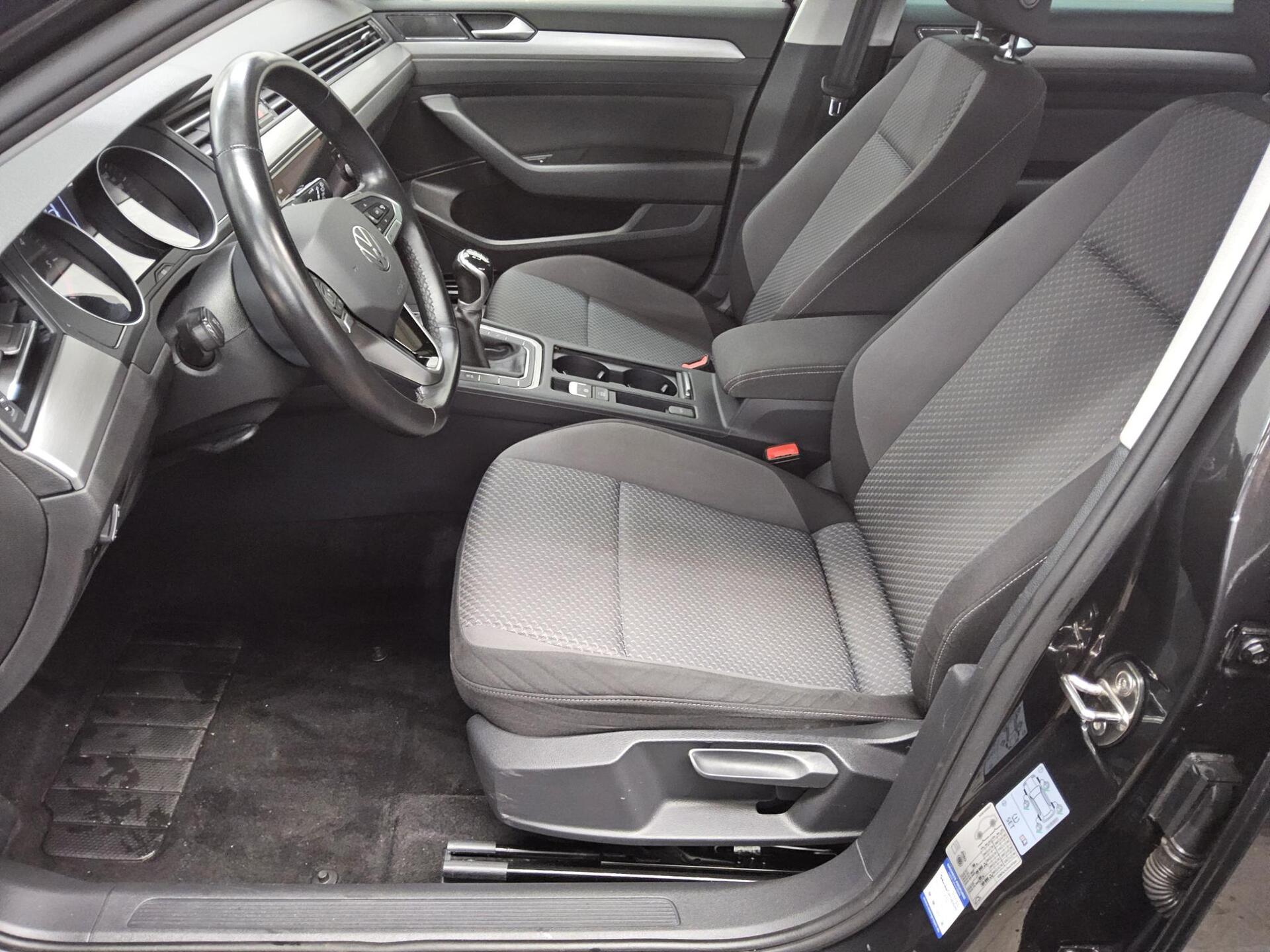 Volkswagen Passat Var. 2.0 TDI Navi LED ACC Shz Kamera 8