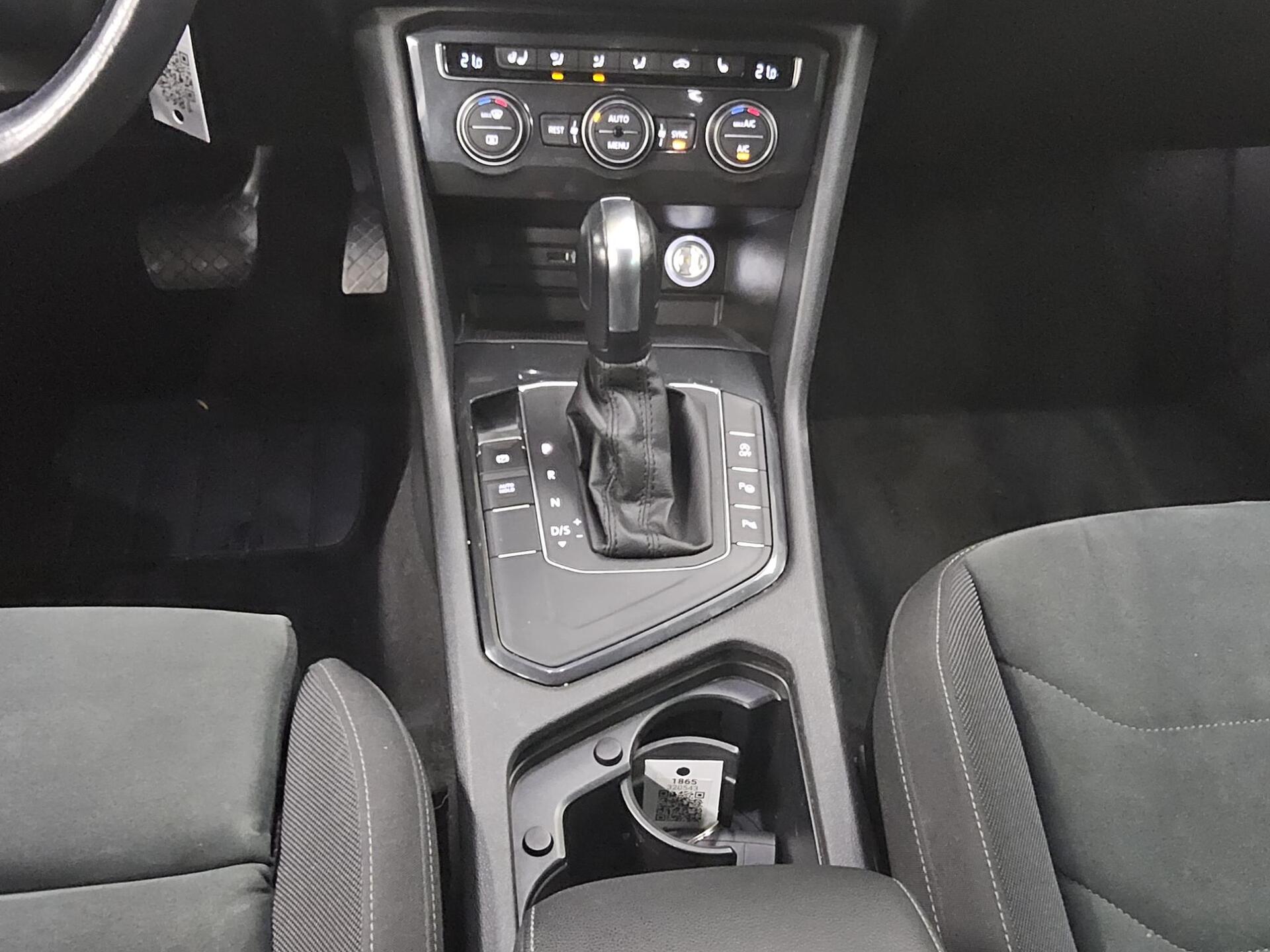 Volkswagen Tiguan 2.0 TDI Highline Navi AID LED RFK 6