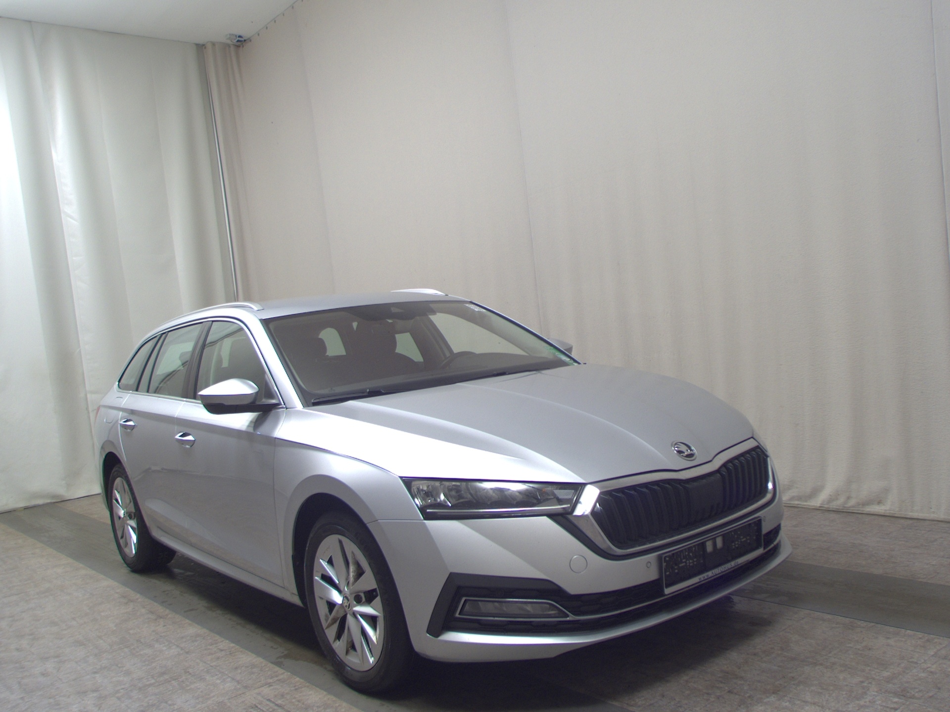 Skoda Octavia Kombi 2.0 TDI Style LED vc PDC Shz 3