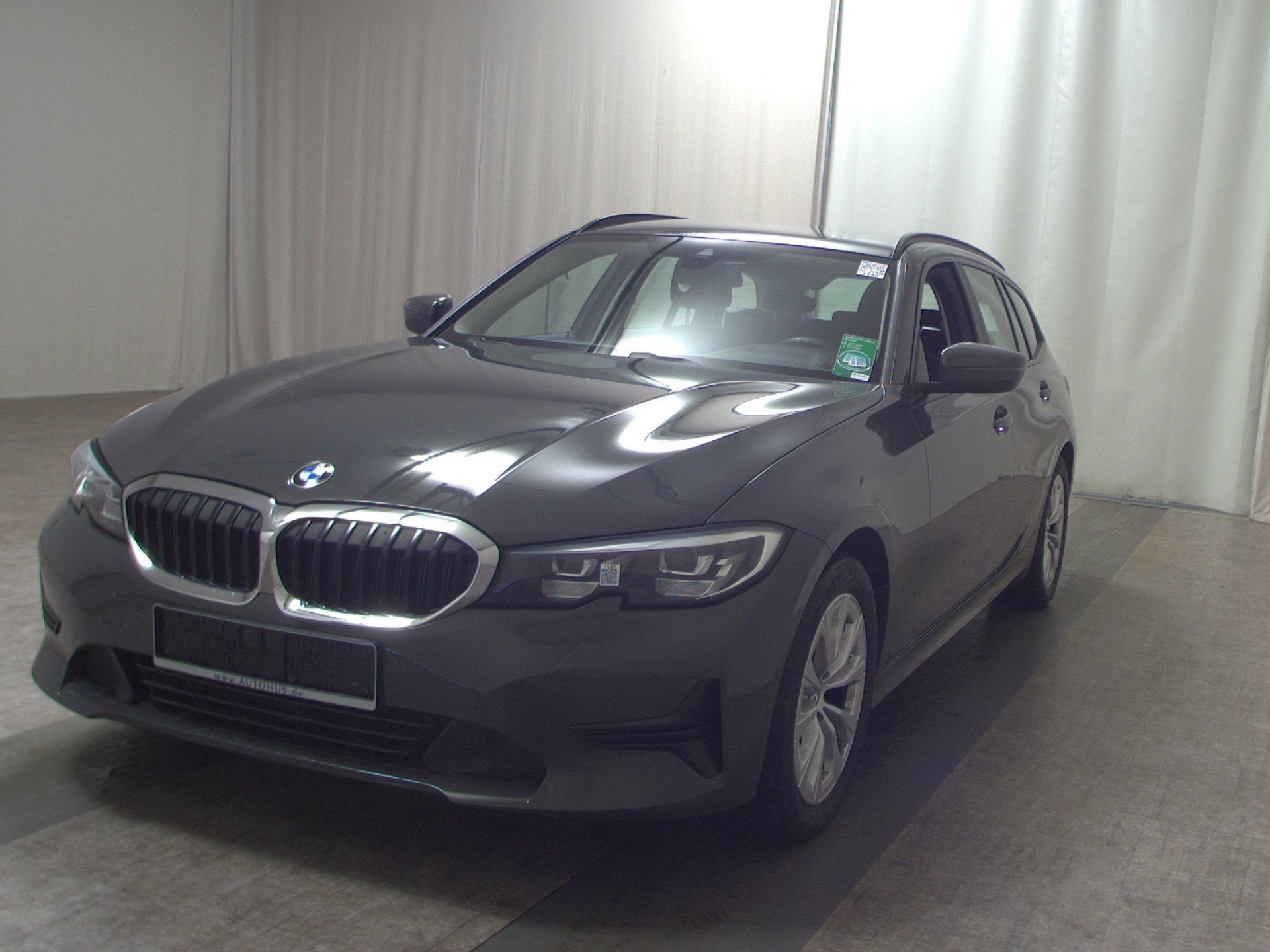 BMW 318d Touring Navi LED LC+ PDC Shz HiFi 2