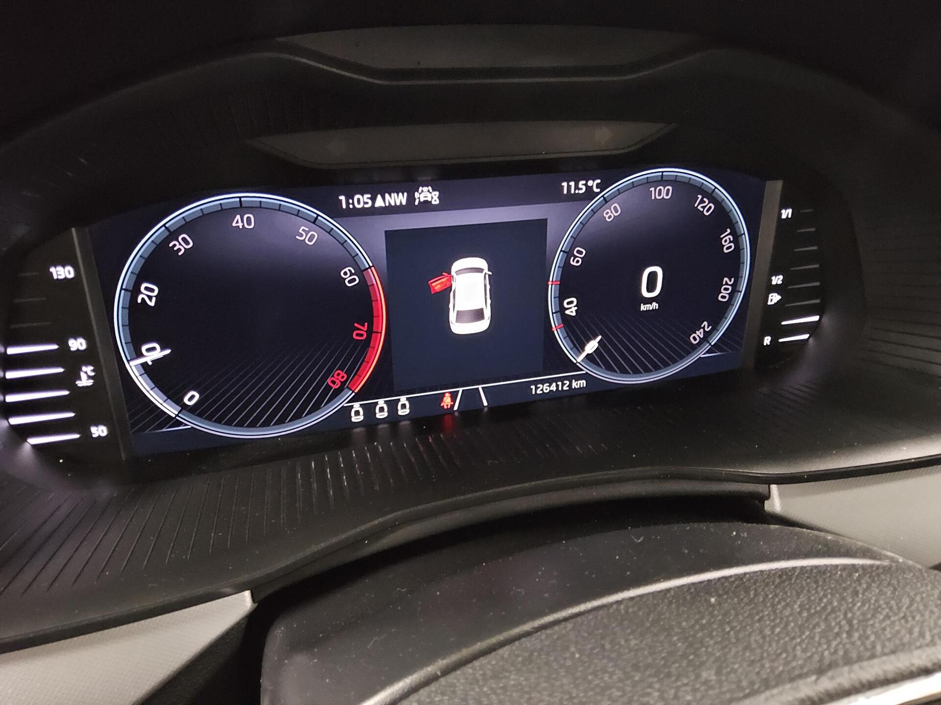 Skoda Scala 1.0 TSI Ambition Navi vc LED SHZ 10