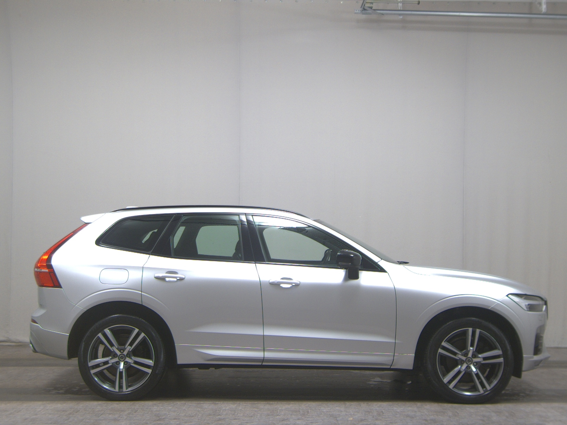 Volvo XC60 B4 D R-Design T-Leder Navi LED ACC AHK PDC
