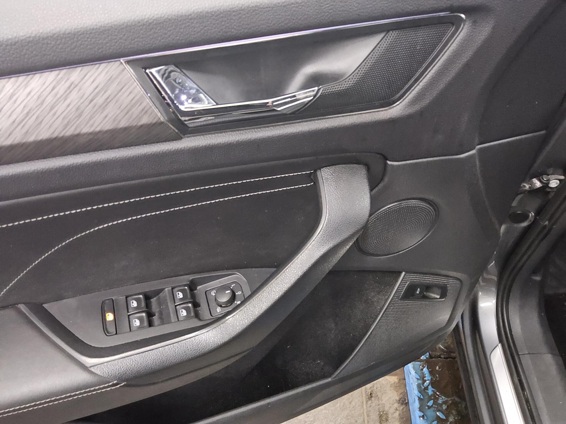 Skoda Kodiaq 2.0 TDI Style T-Leder Navi LED vc RFK AHK 10