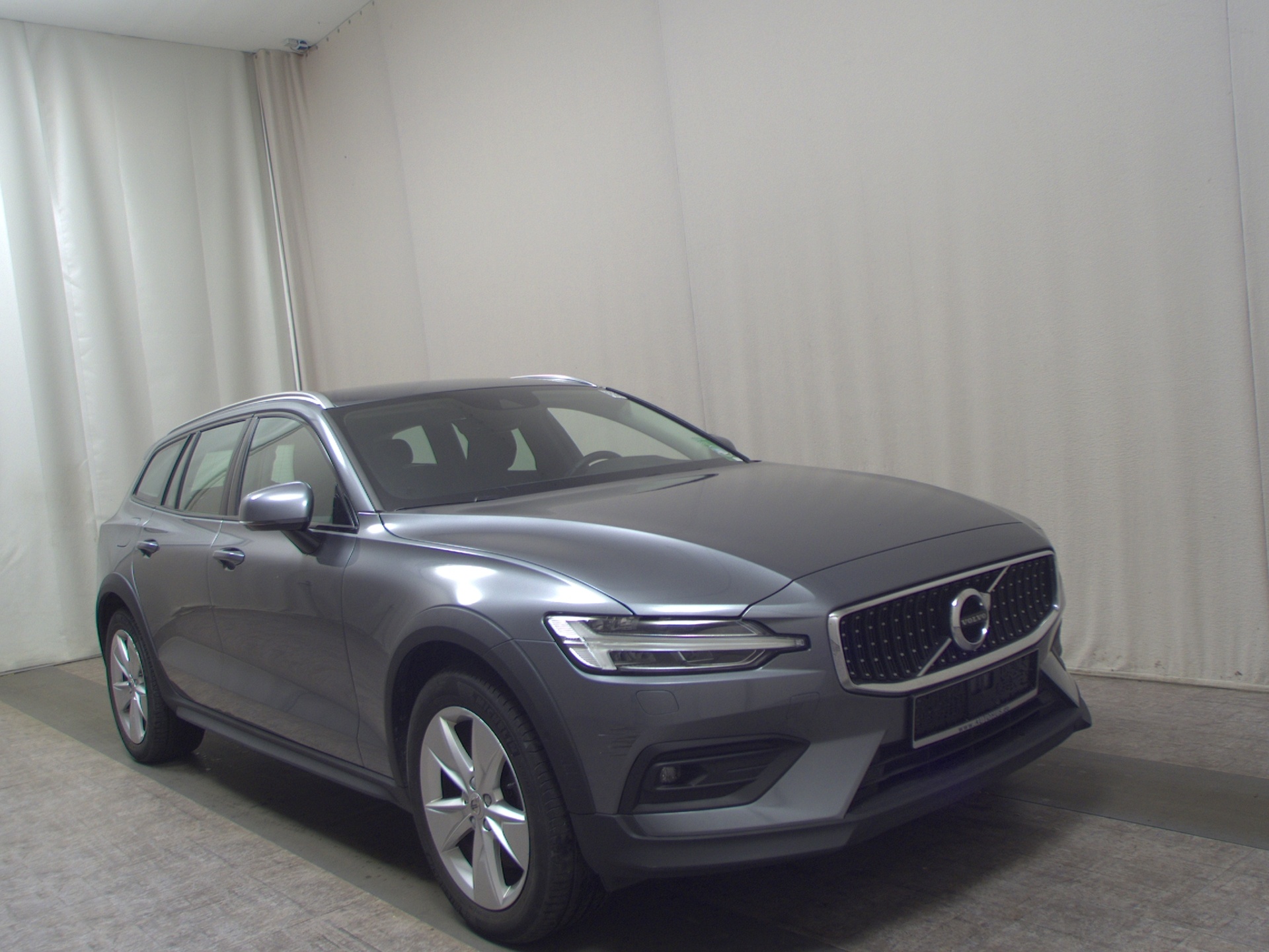 Volvo V60 Cross Country B4 D AWD Pro Navi LED AHk 3