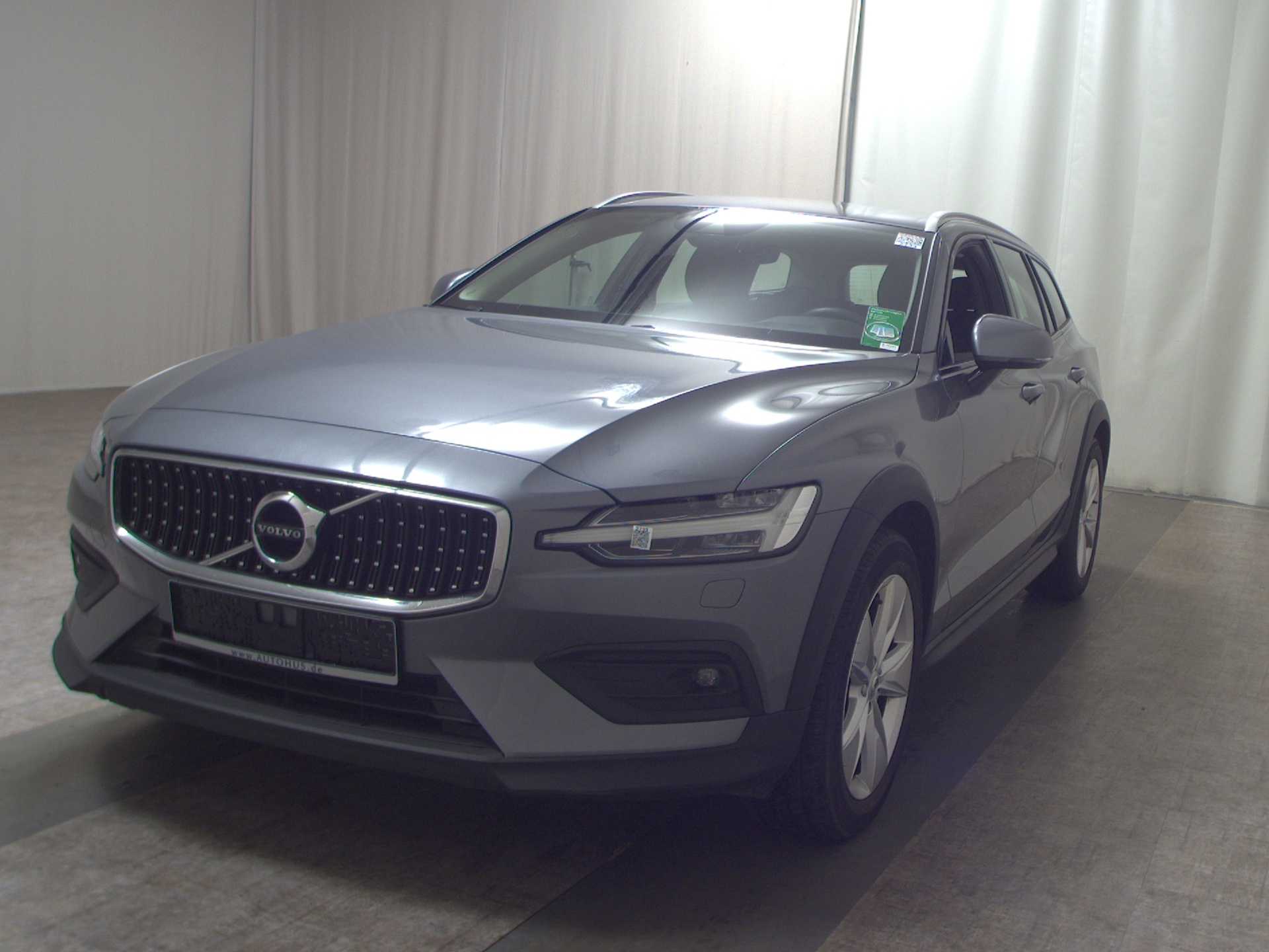 Volvo V60 Cross Country B4 D AWD Pro Navi LED AHk 2