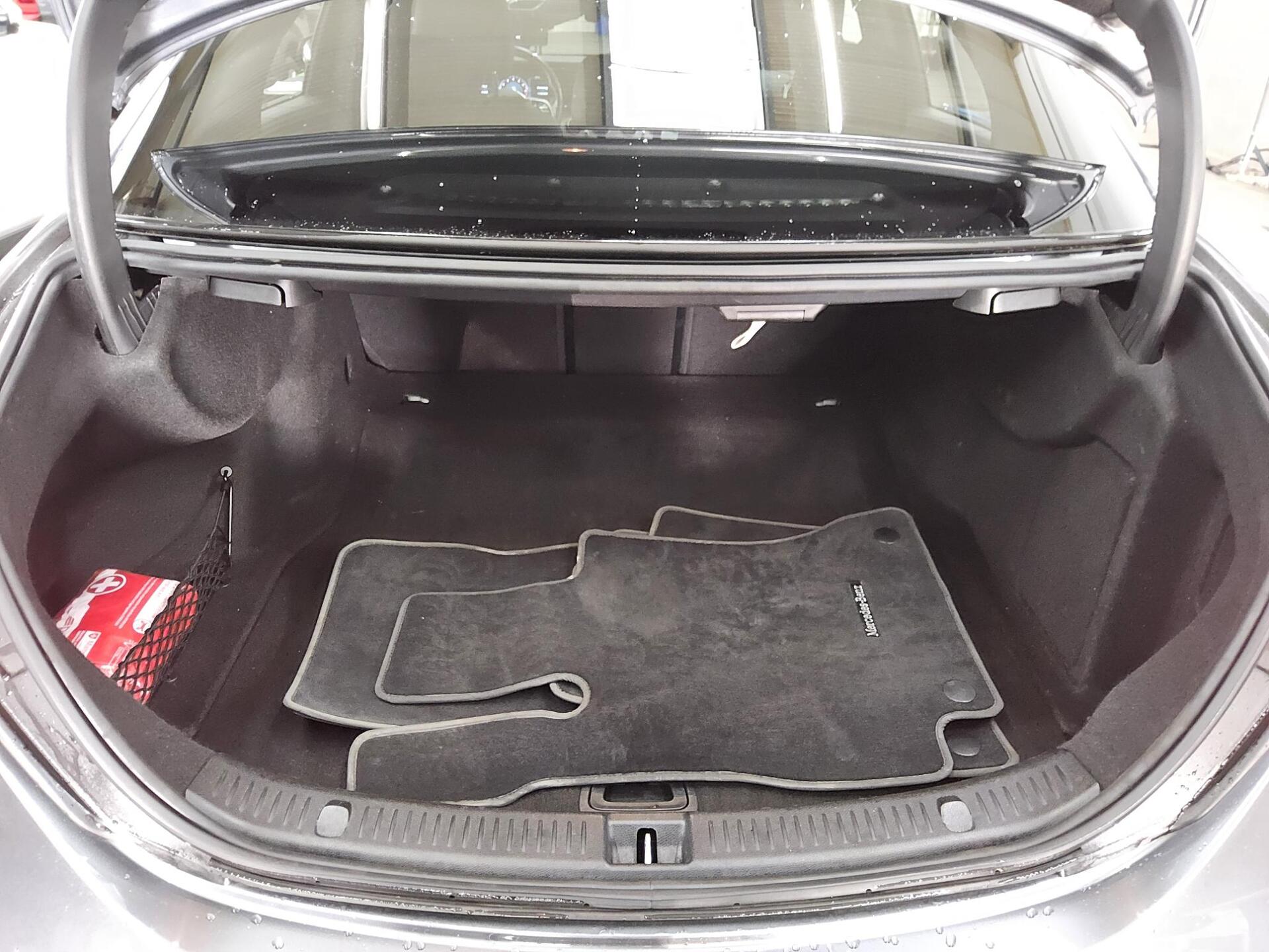 Mercedes-Benz E 450 4M Avantgarde Night Widescreen MB-LED RFK 12