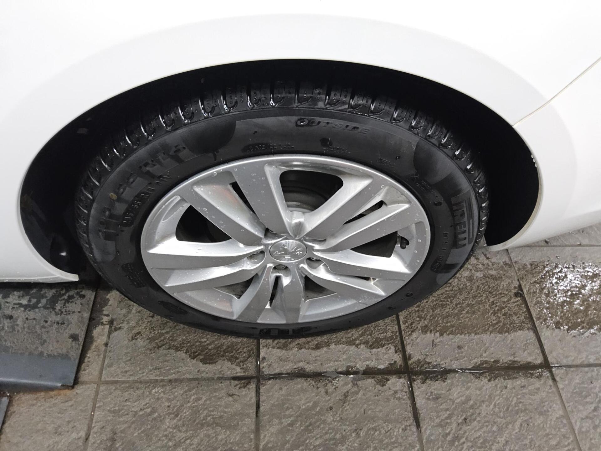 Peugeot 308 1.5 BlueHDI Active Navi Shz PDC Tempomat 10