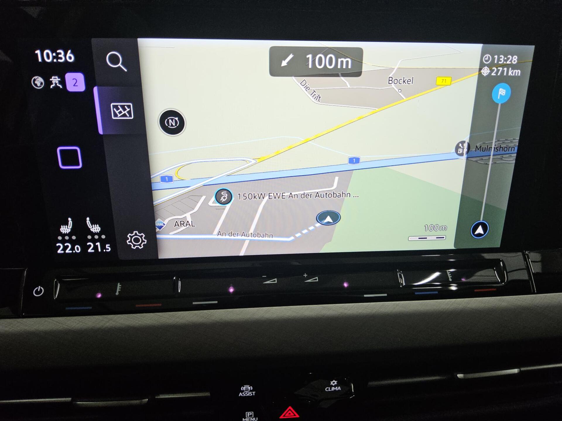 Volkswagen Golf-8 Var. 1.5 eTSI Life Navi LED DC-Pro ACC 7