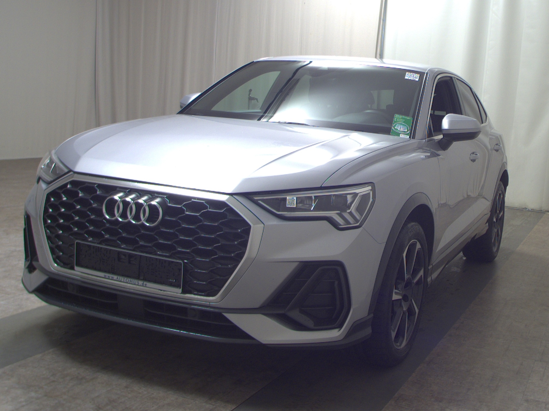 Audi Q3 Sportback 35 TDI S-Line Navi+ vc LED Sound 2