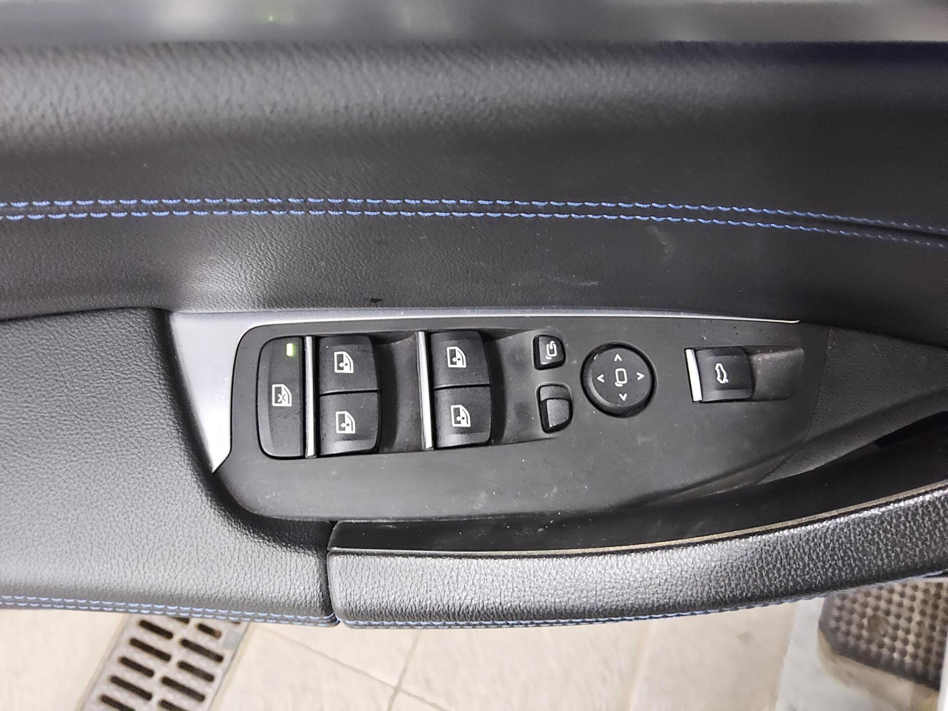 BMW X3 xDrive30e M-Sport Navi LED+ LC-Pro HuD Hifi 10